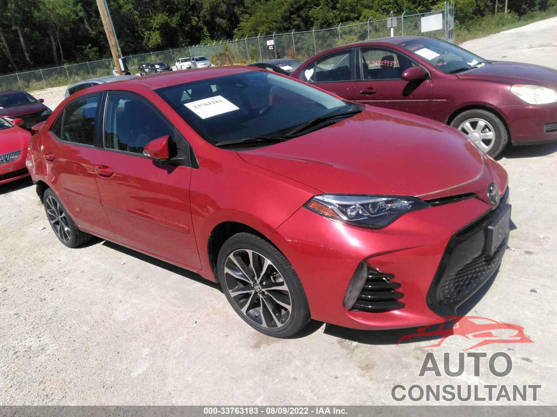 TOYOTA COROLLA 2018 - 5YFBURHE2JP852567