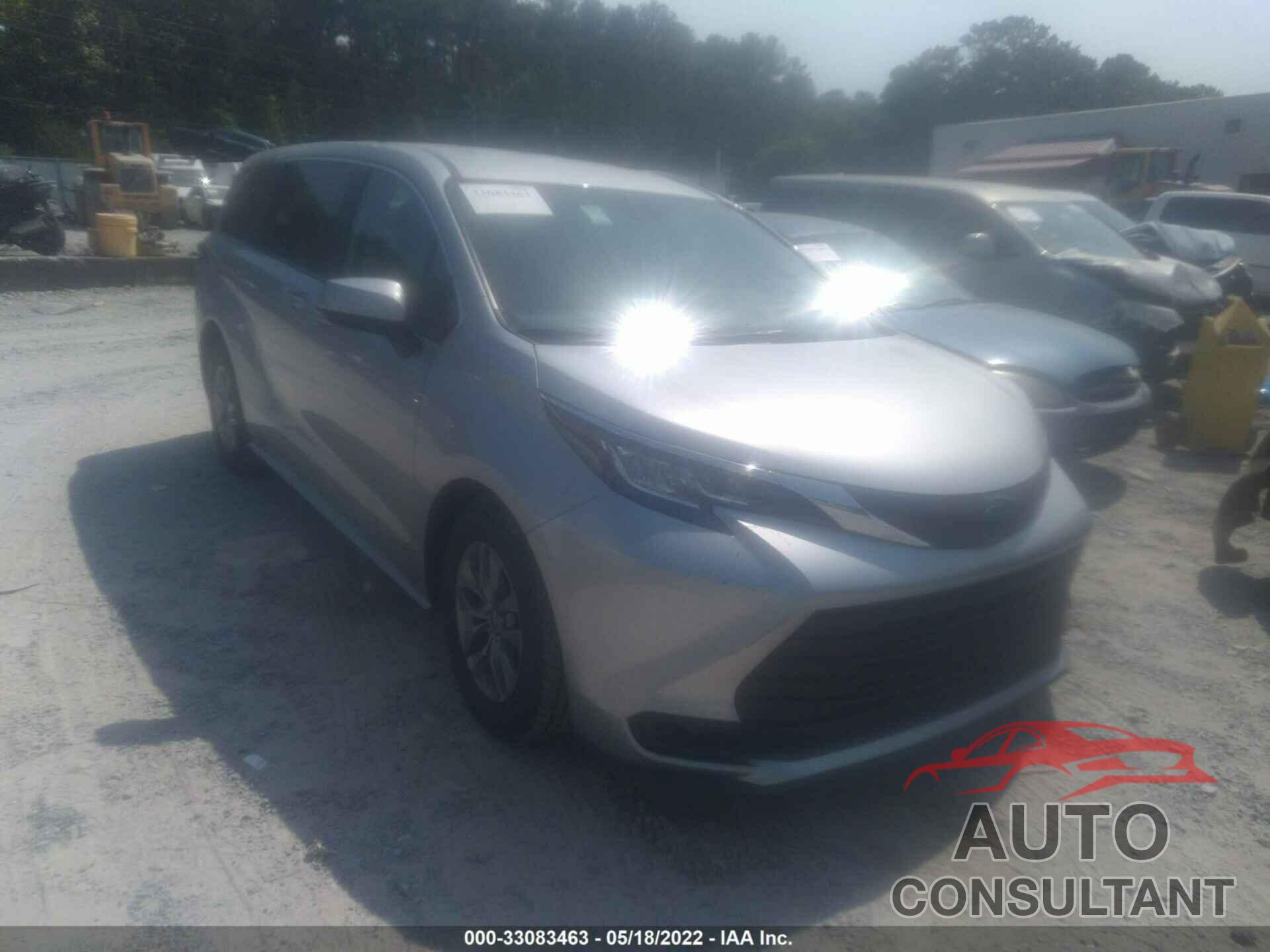 TOYOTA SIENNA 2021 - 5TDKRKEC0MS018630