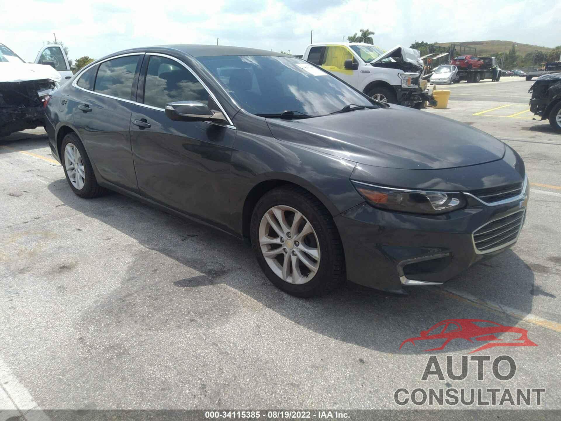 CHEVROLET MALIBU 2017 - 1G1ZE5ST2HF110482