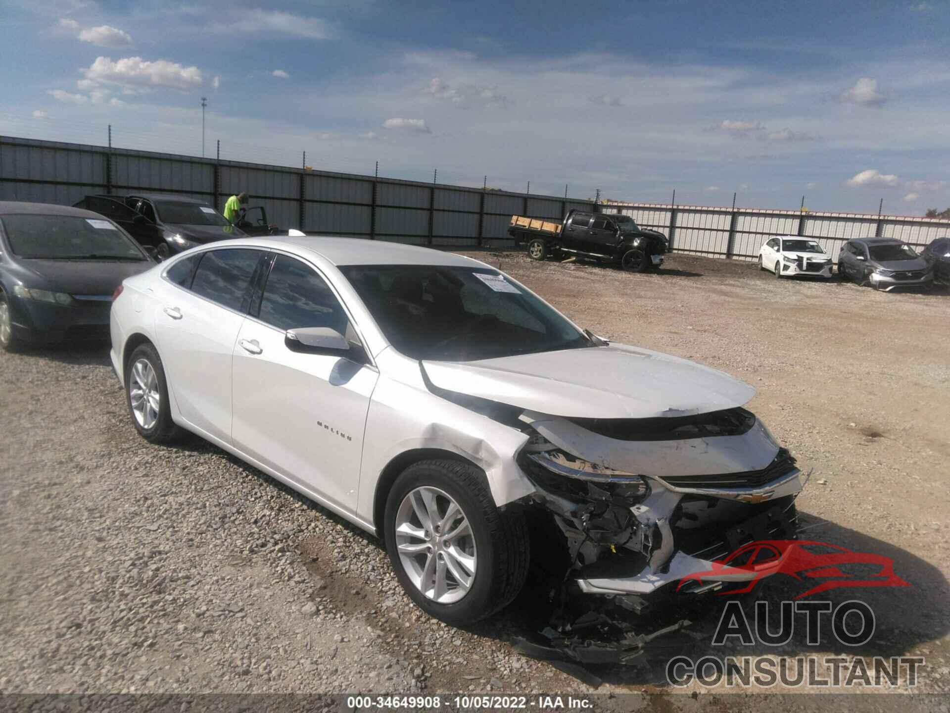 CHEVROLET MALIBU 2016 - 1G1ZE5ST2GF330686