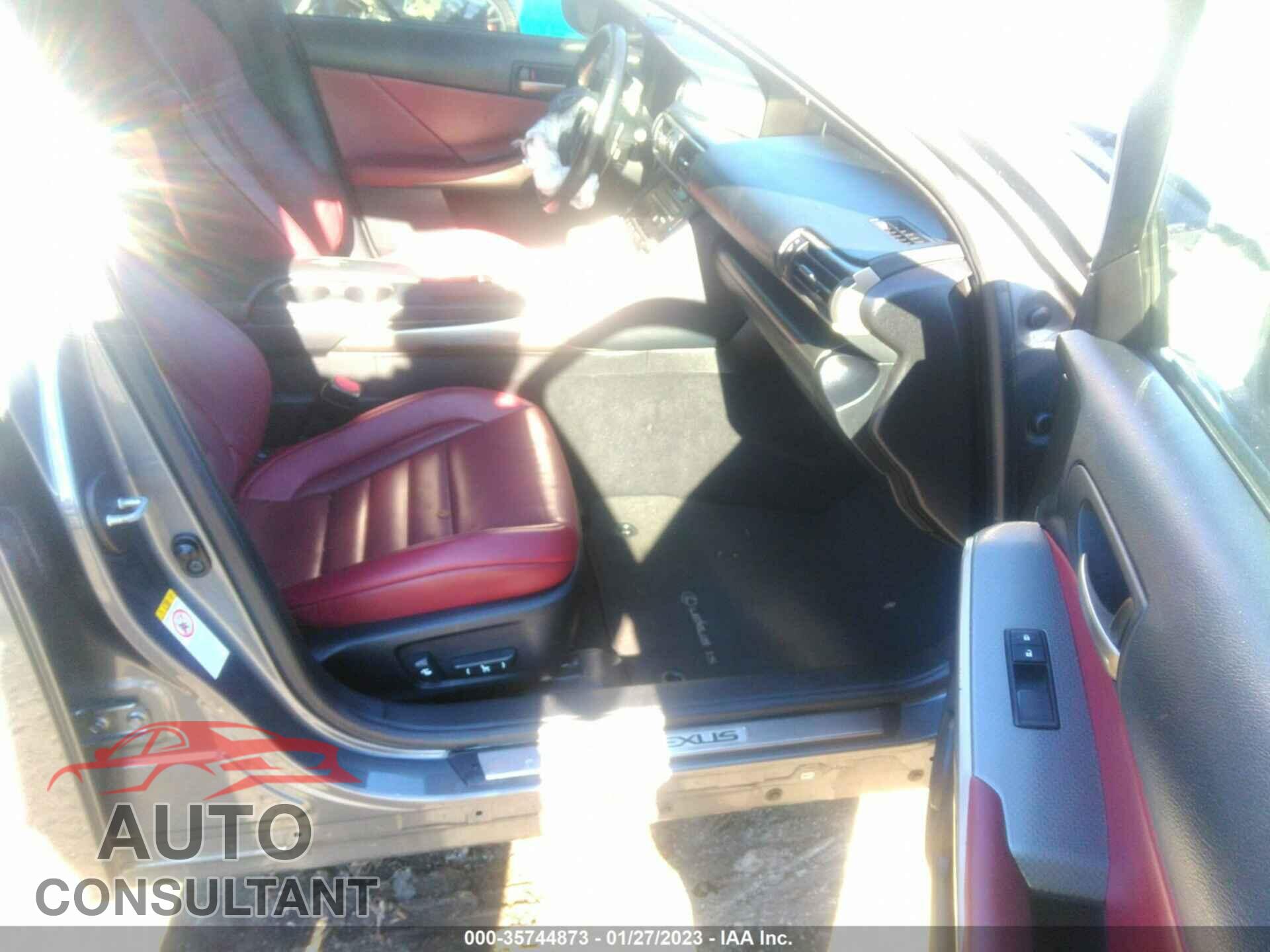 LEXUS IS 2017 - JTHBA1D22H5044585