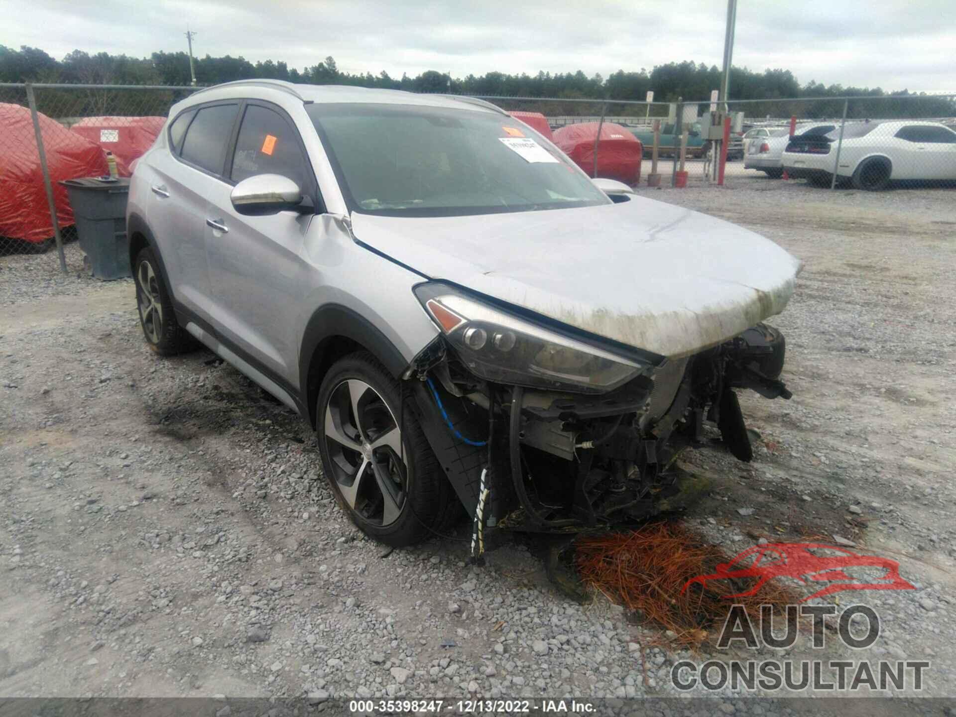 HYUNDAI TUCSON 2018 - KM8J33A23JU818308