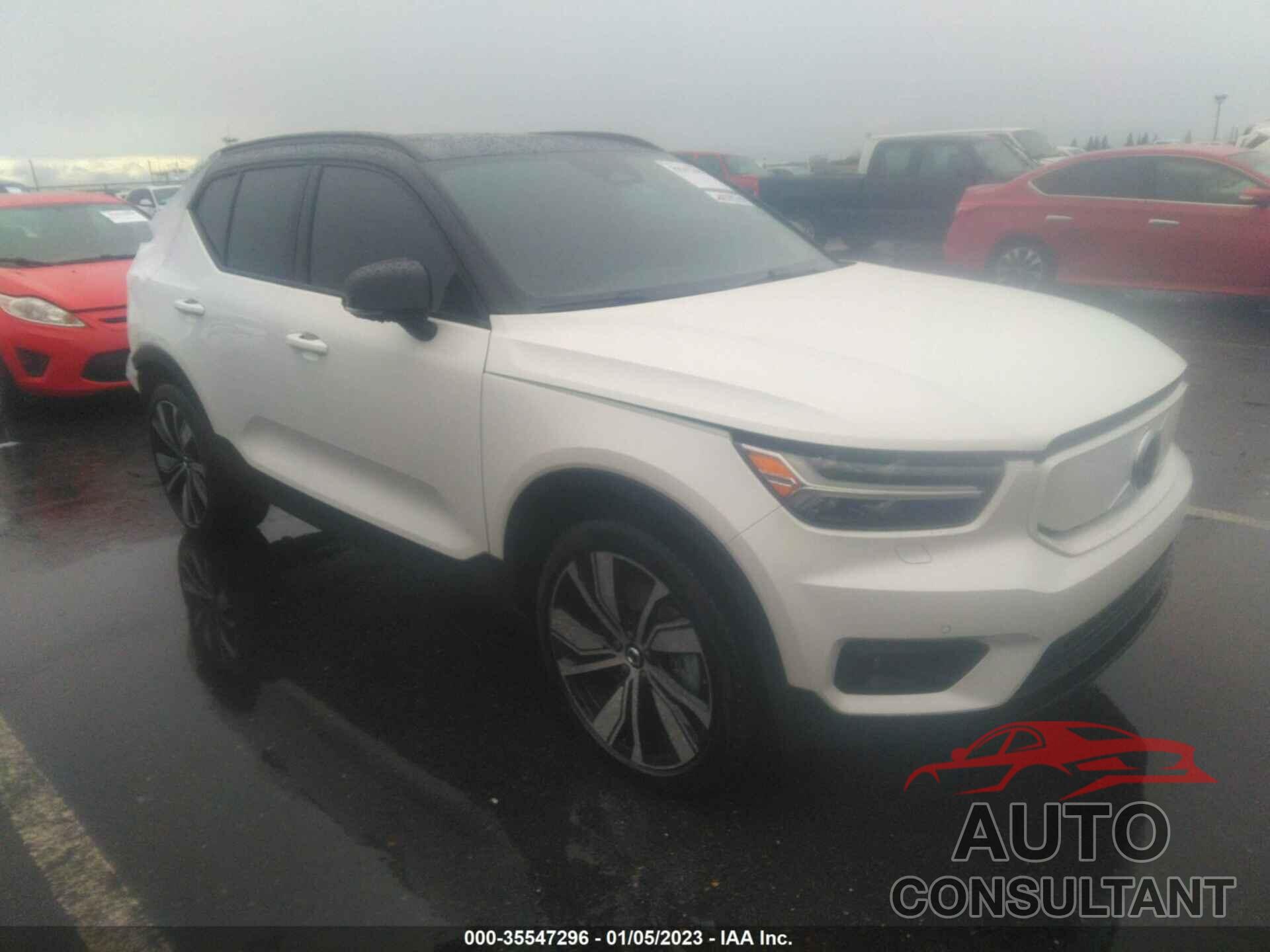 VOLVO XC40 2021 - YV4ED3UR4M2589534