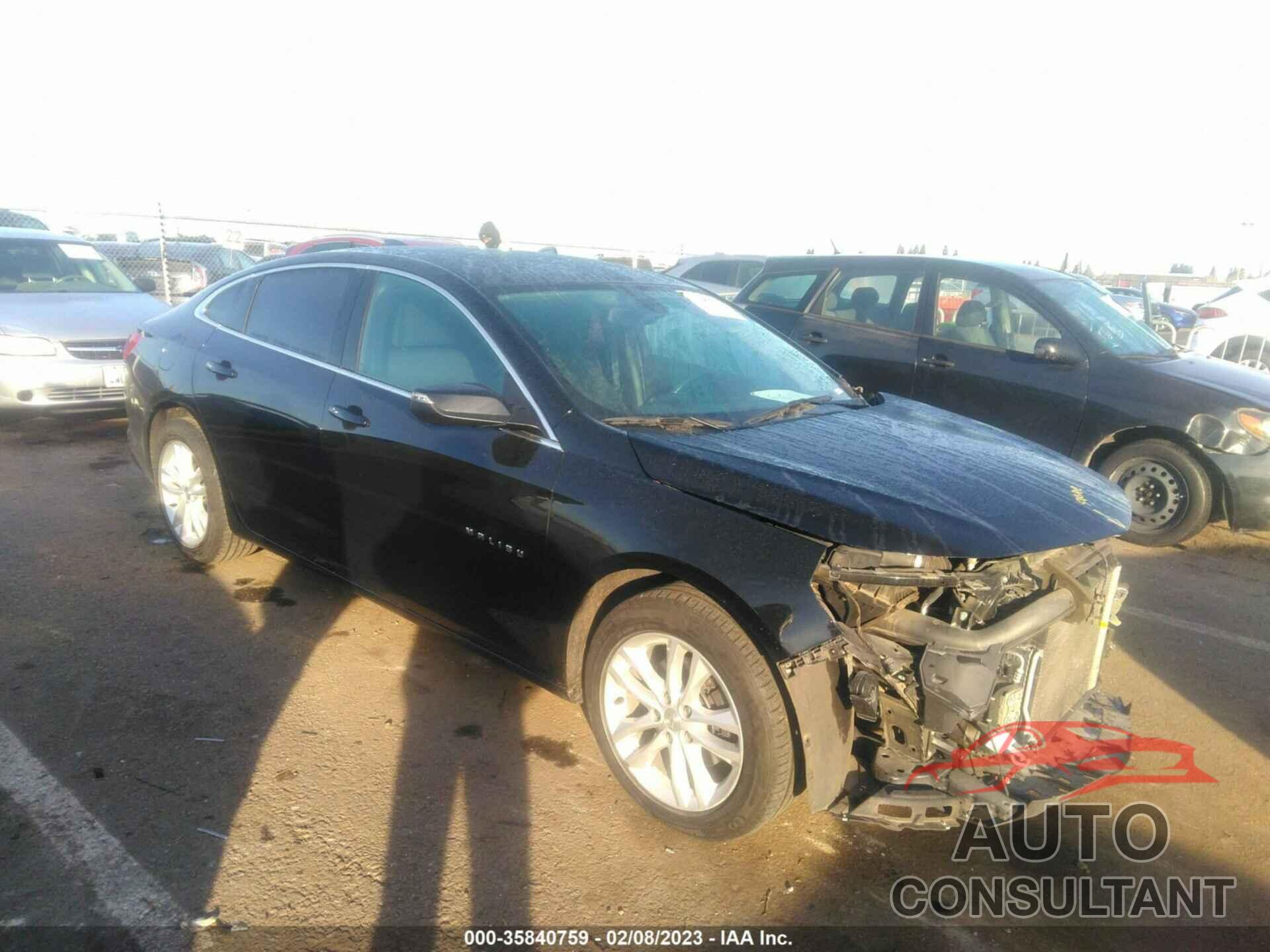 CHEVROLET MALIBU 2017 - 1G1ZE5ST2HF208430