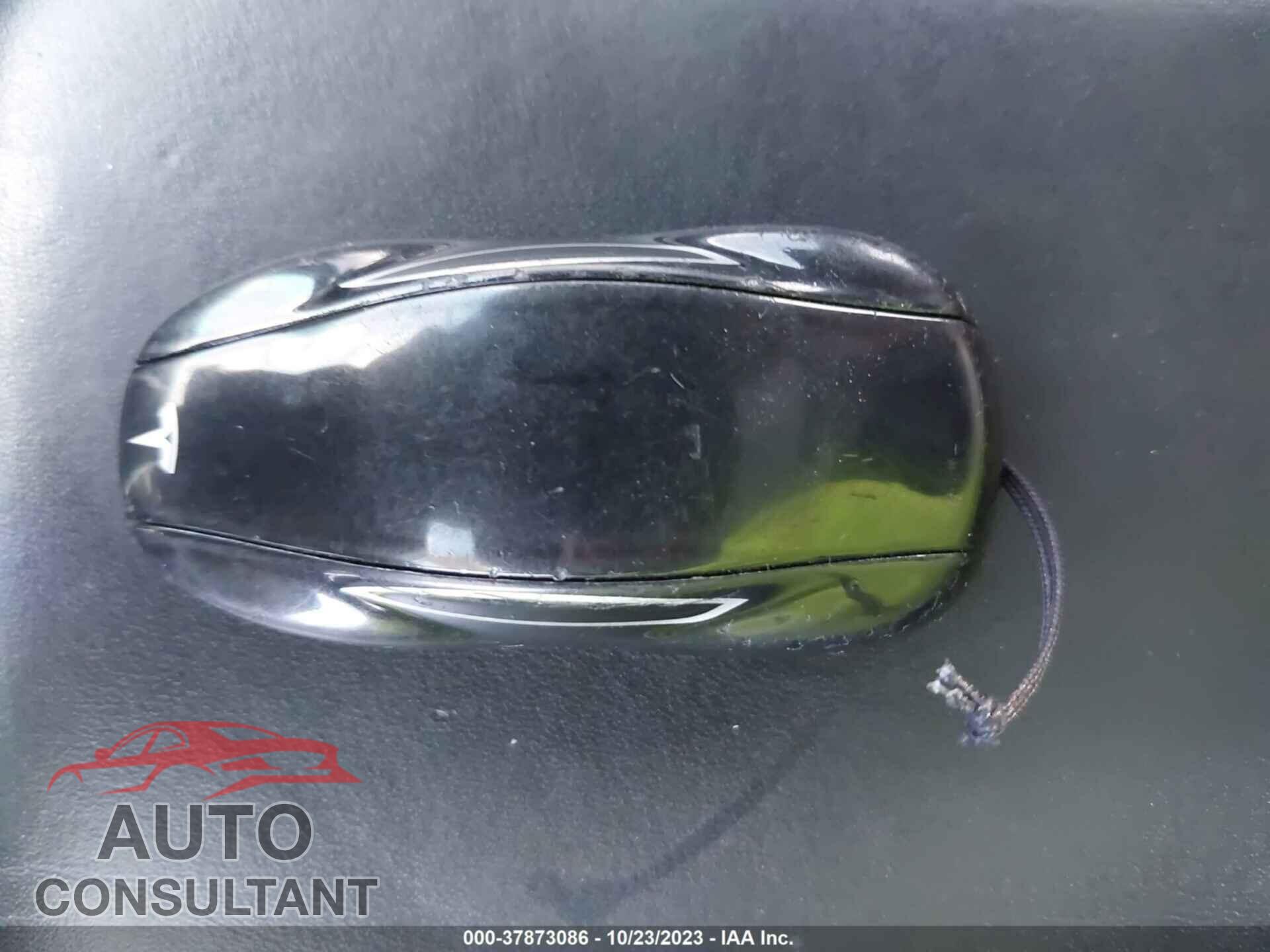 TESLA MODEL S 2016 - 5YJSA1E13GF177196