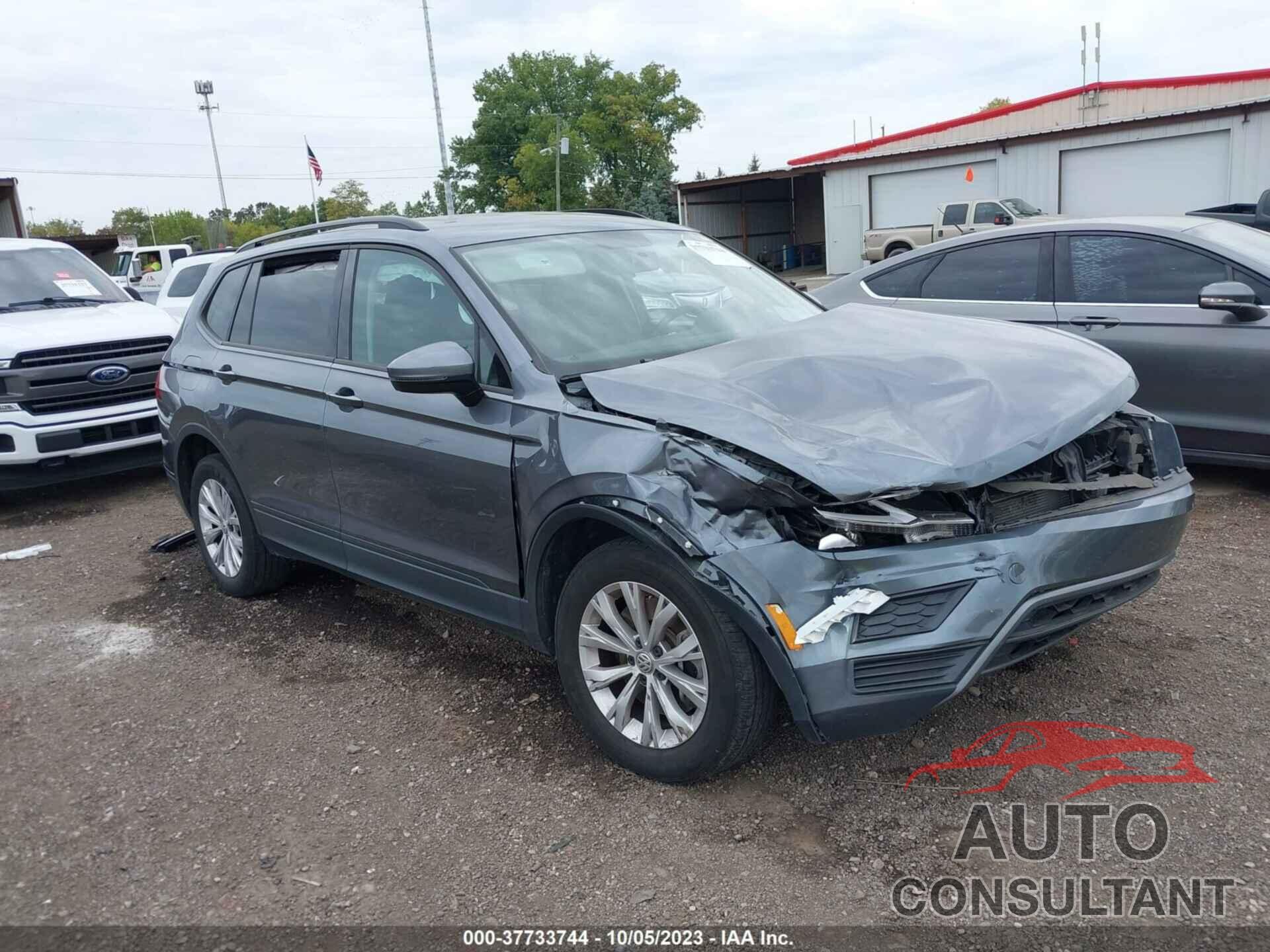 VOLKSWAGEN TIGUAN 2019 - 3VV0B7AX2KM161658