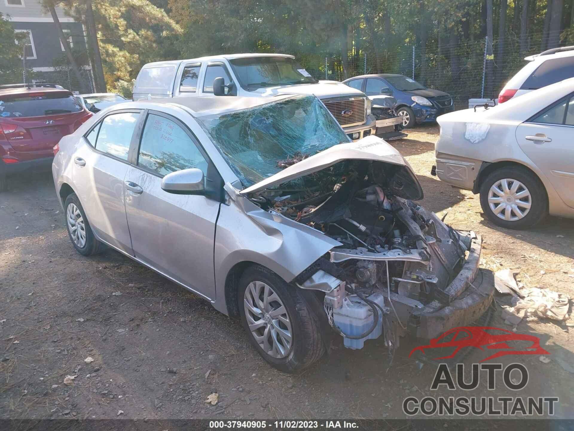 TOYOTA COROLLA 2018 - 5YFBURHE6JP820897