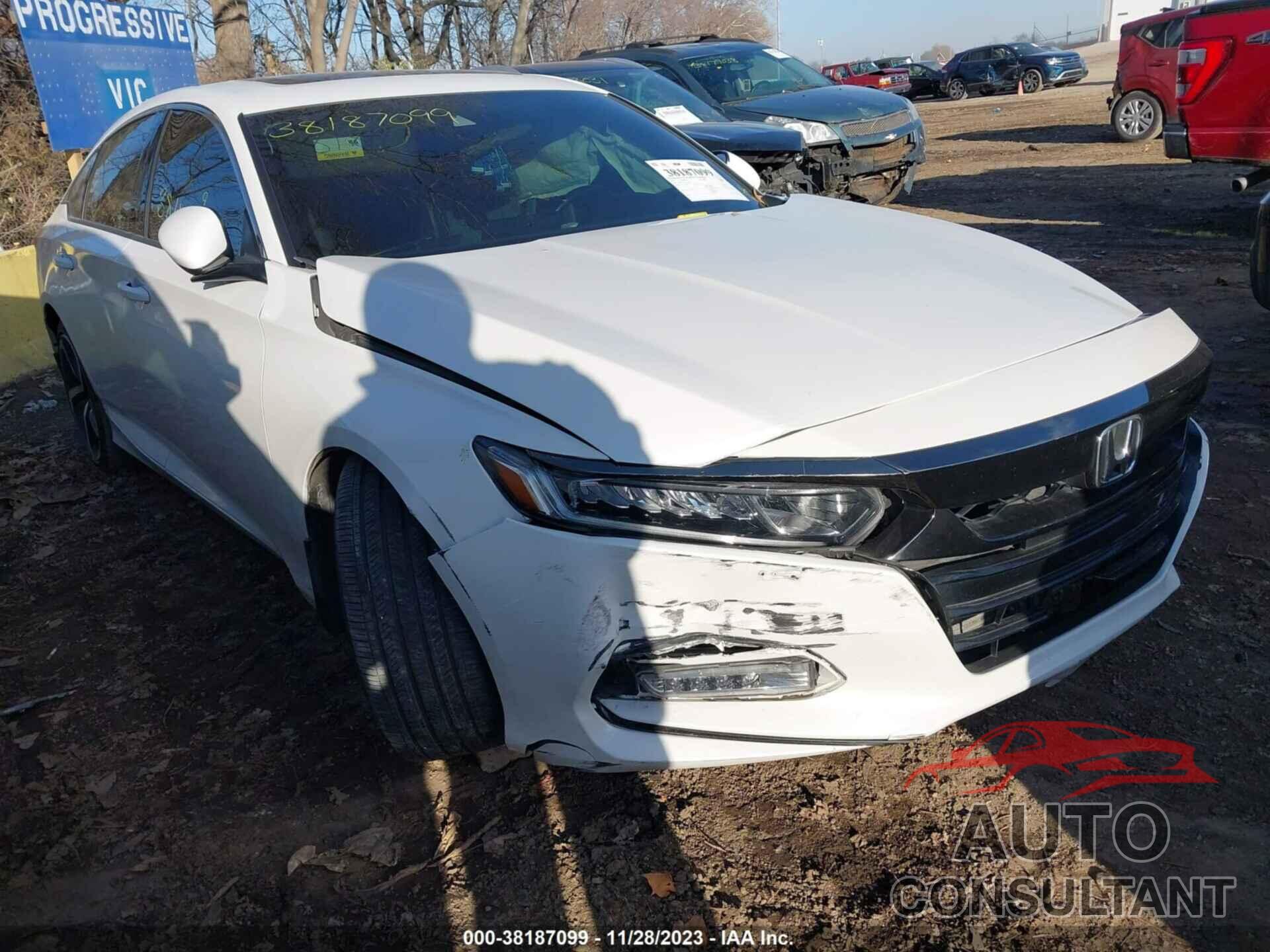 HONDA ACCORD 2018 - 1HGCV2F32JA013776