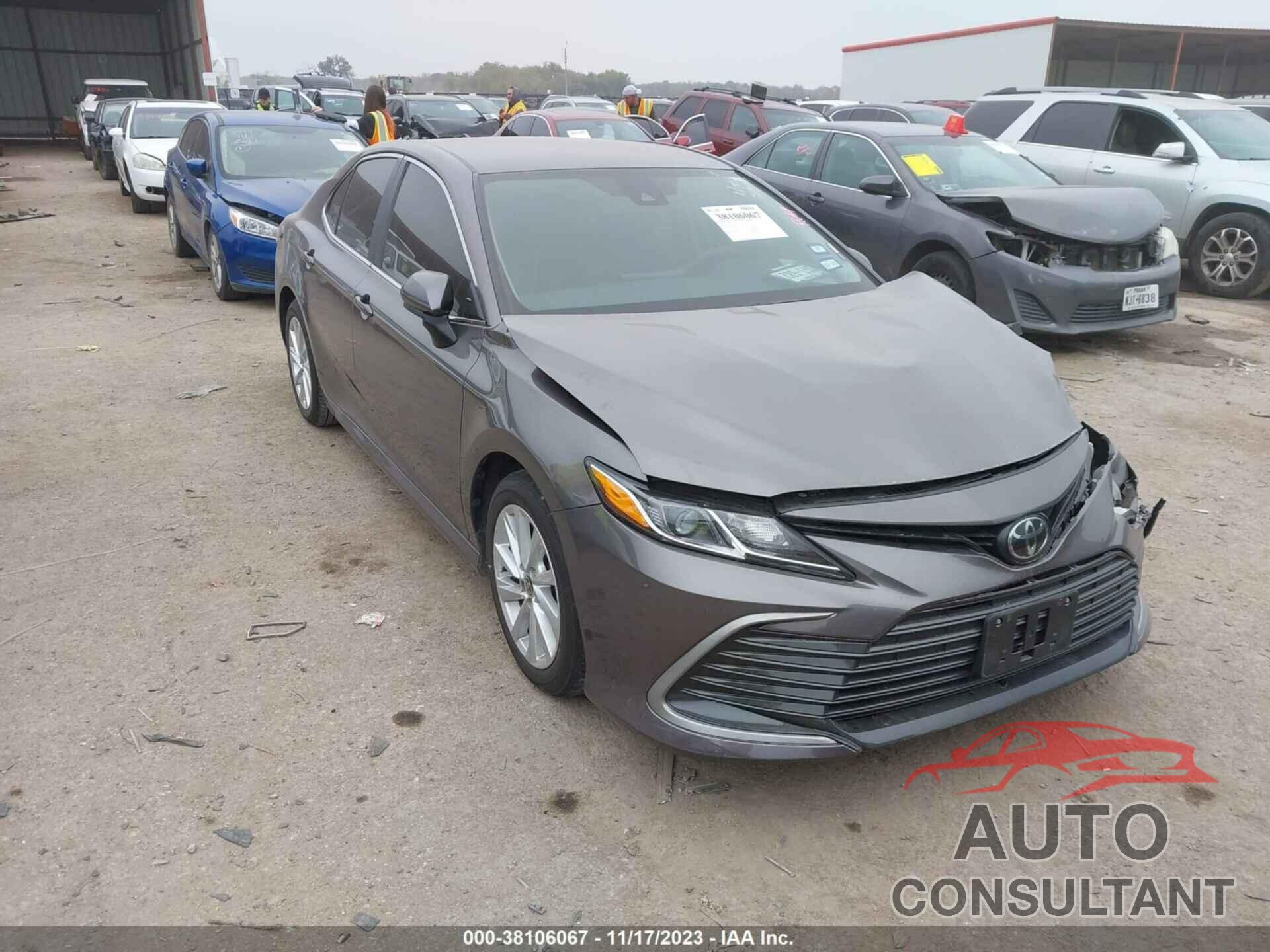 TOYOTA CAMRY 2023 - 4T1C11AK6PU139984