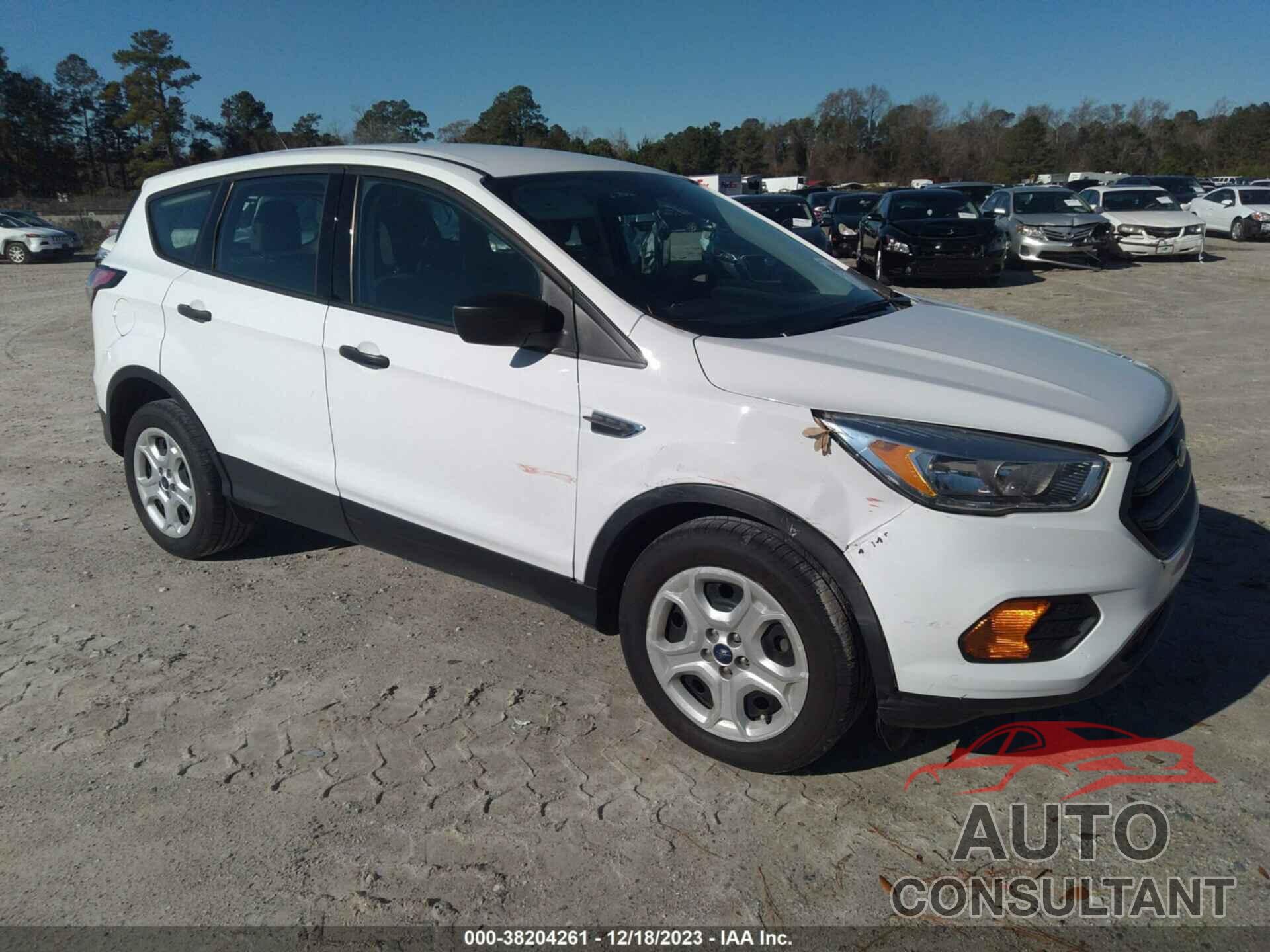 FORD ESCAPE 2017 - 1FMCU0F7XHUD48653