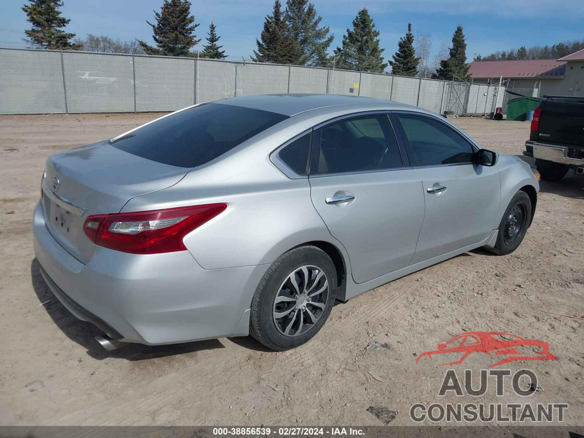 NISSAN ALTIMA 2018 - 1N4AL3AP2JC256705