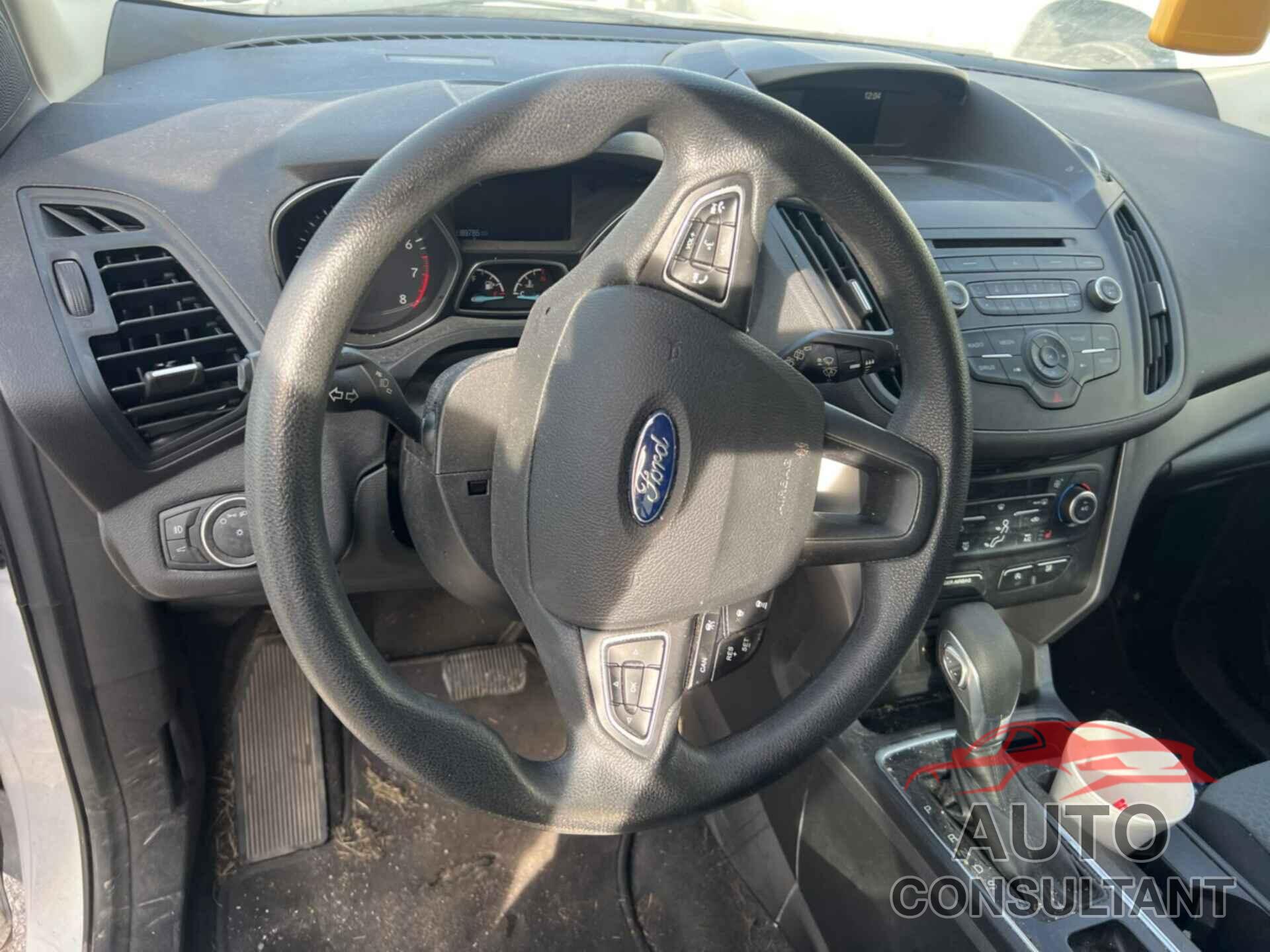 FORD ESCAPE 2018 - 1FMCU0GD9JUD28730