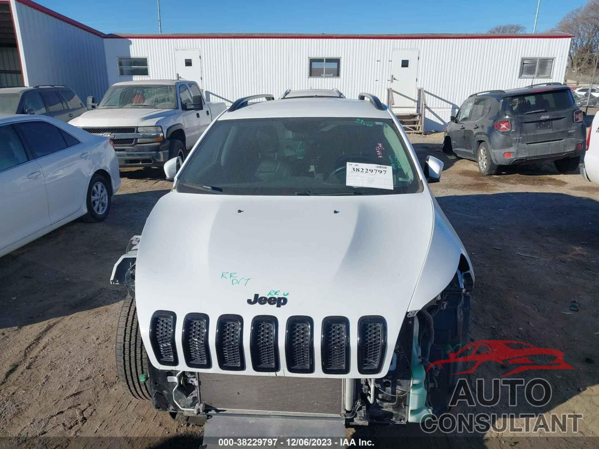 JEEP CHEROKEE 2018 - 1C4PJMDB6JD613118