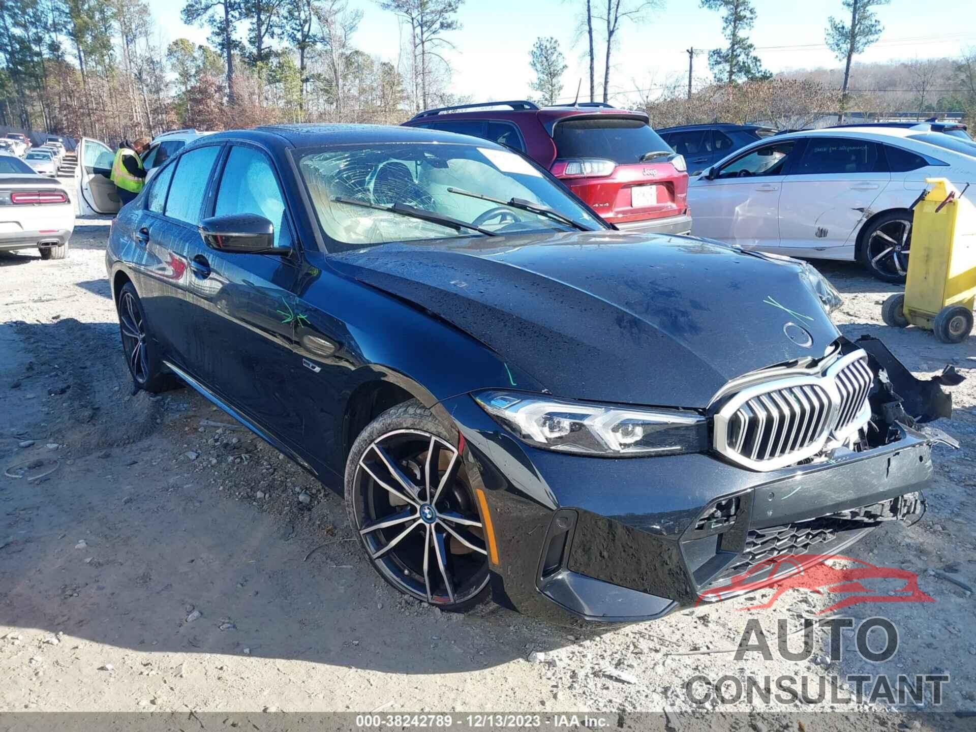 BMW 3 SERIES 2023 - 3MW39FF08P8D13162