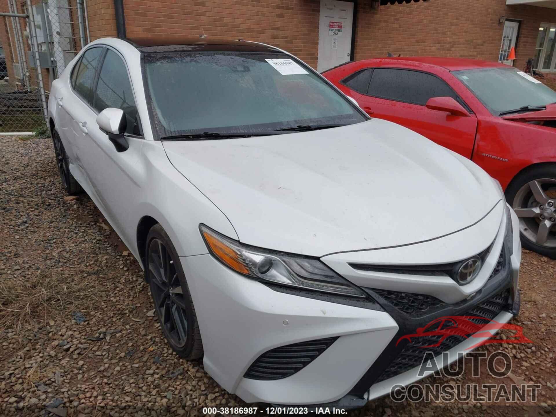 TOYOTA CAMRY 2018 - 4T1BZ1HK6JU003761