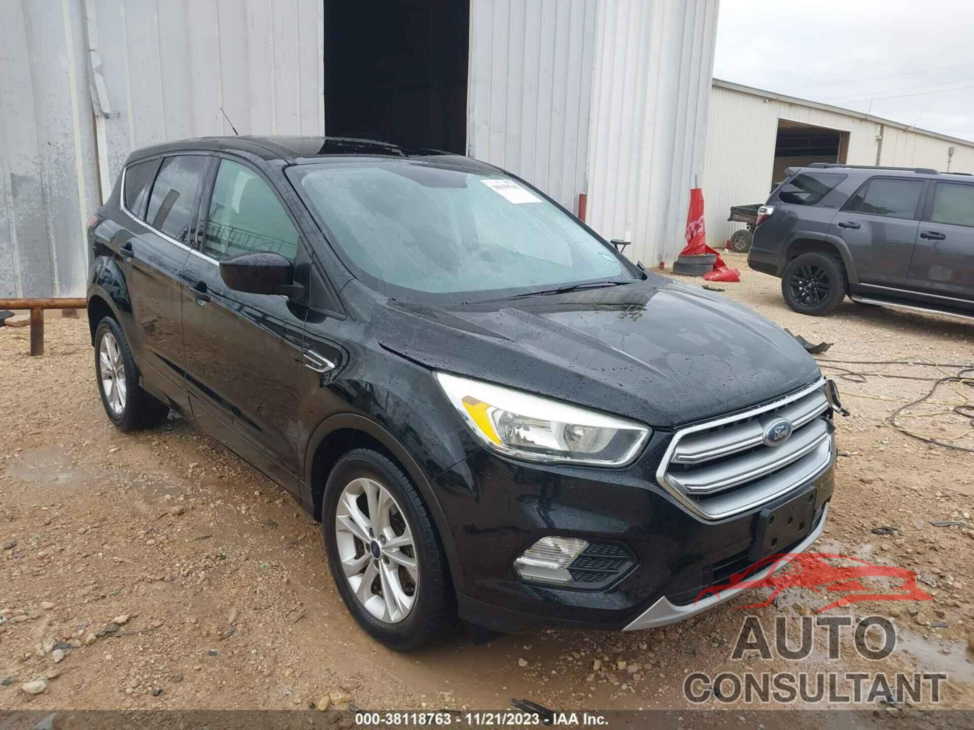 FORD ESCAPE 2017 - 1FMCU0G93HUA24718