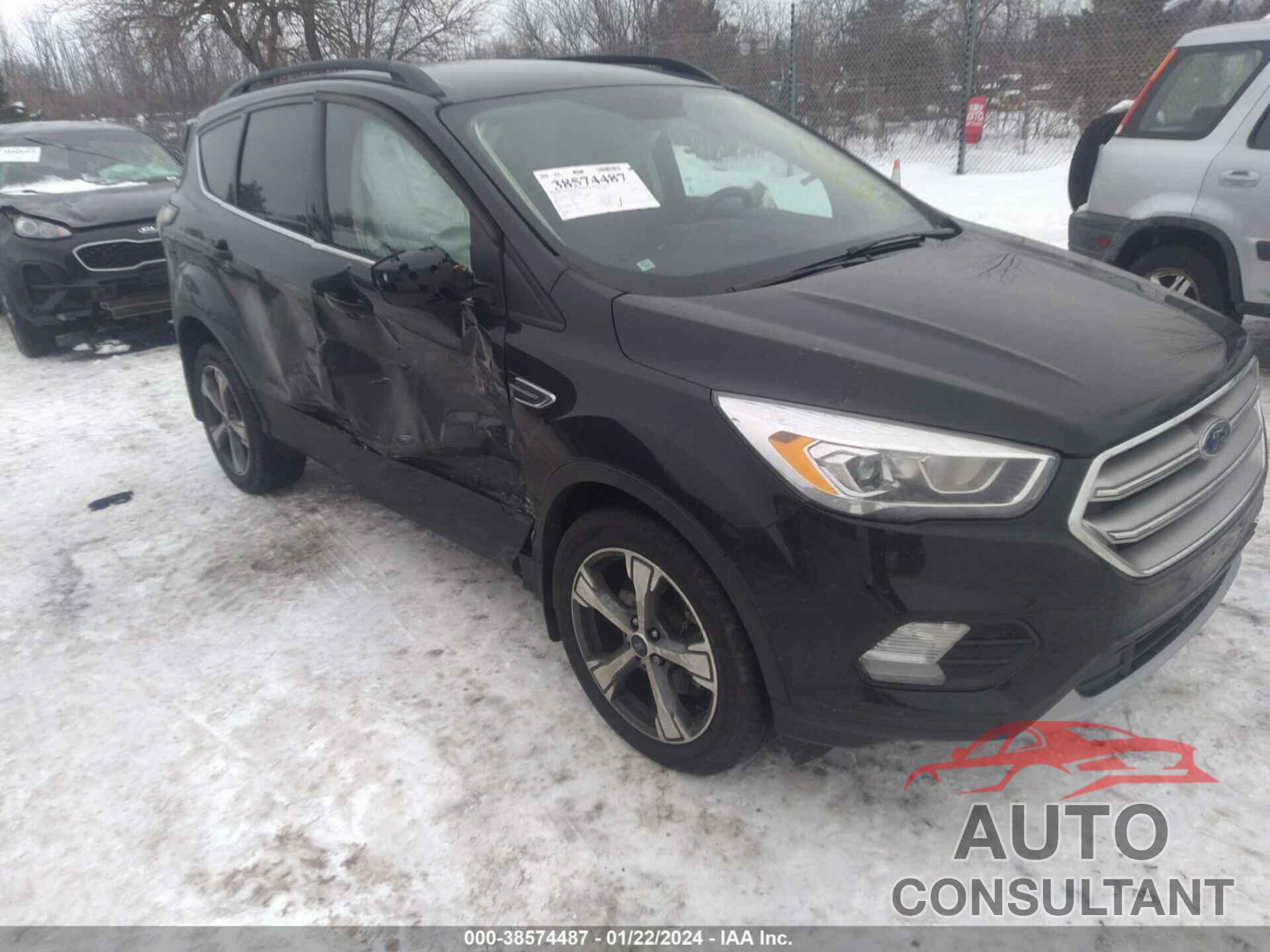 FORD ESCAPE 2017 - 1FMCU9G9XHUA89831