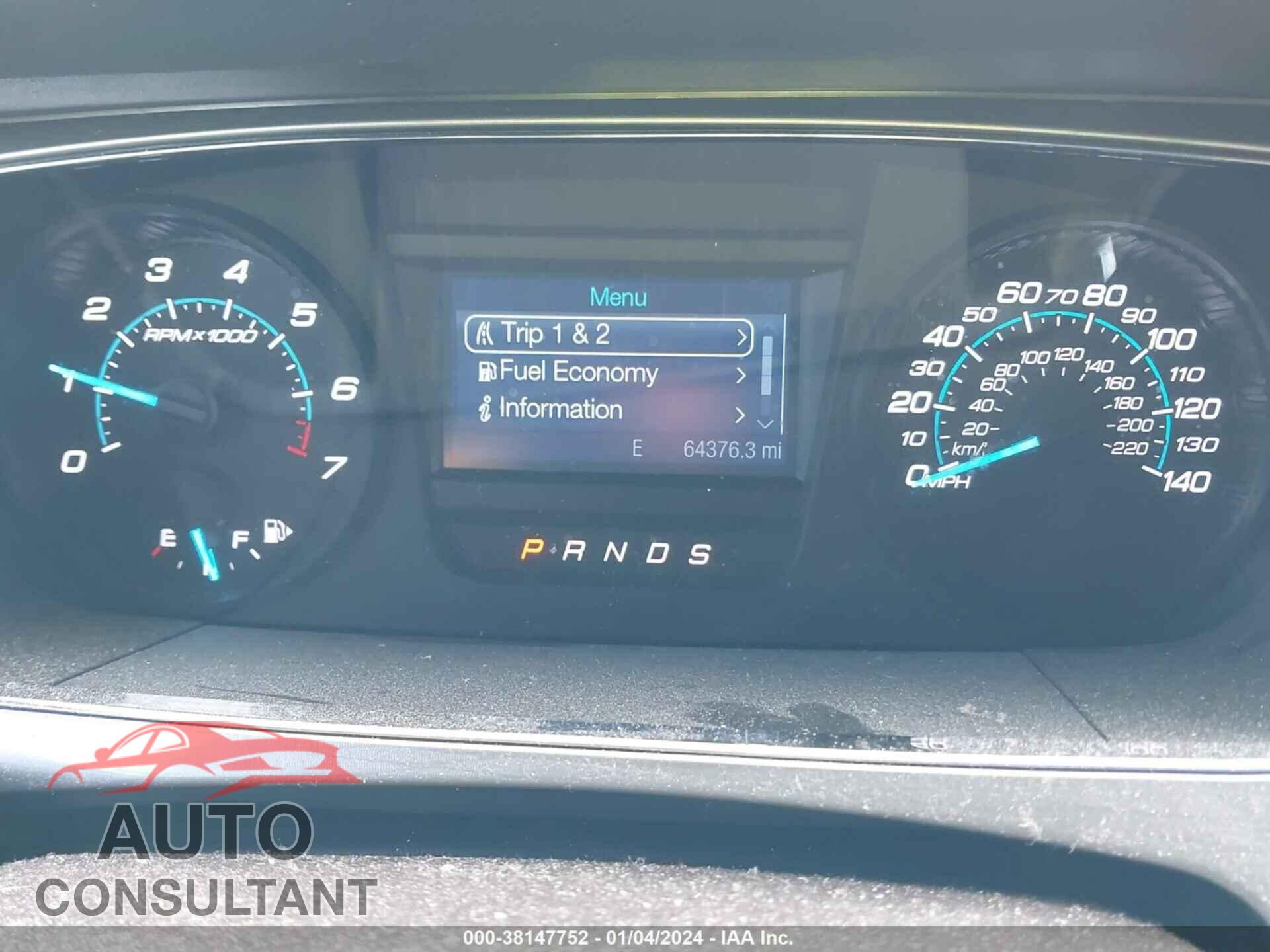 FORD TAURUS 2018 - 1FAHP2E86JG122708