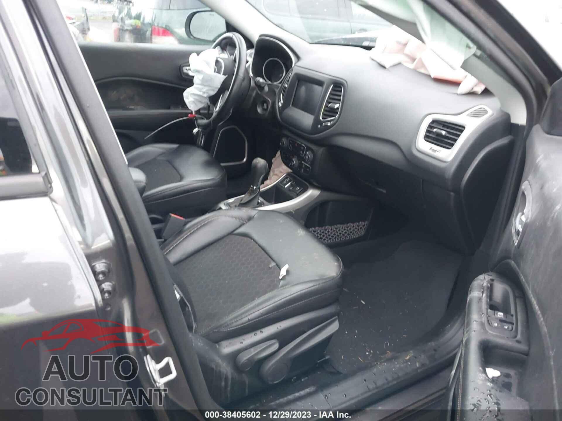 JEEP COMPASS 2020 - 3C4NJCBB5LT224570