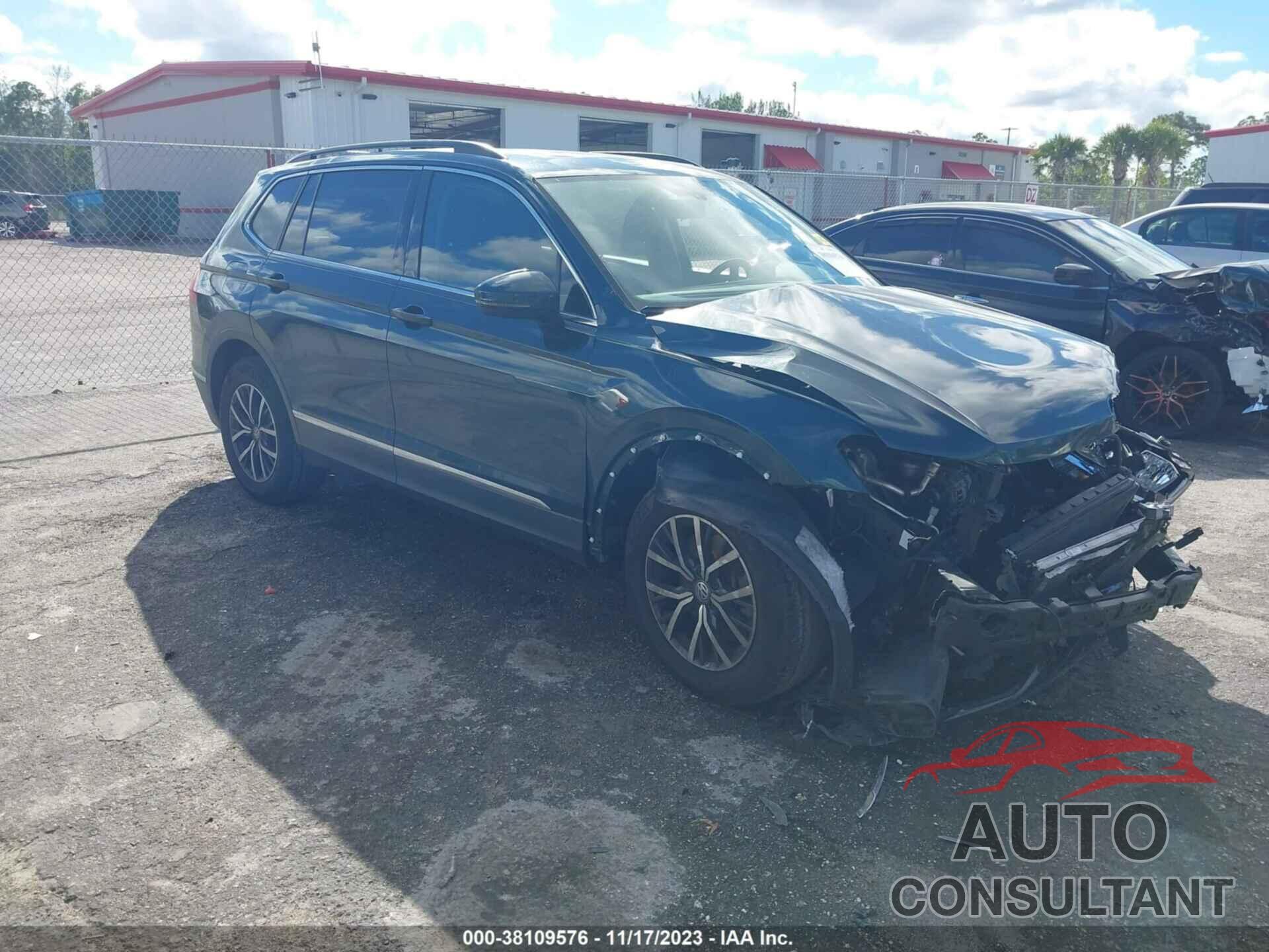 VOLKSWAGEN TIGUAN 2018 - 3VV3B7AX3JM194390