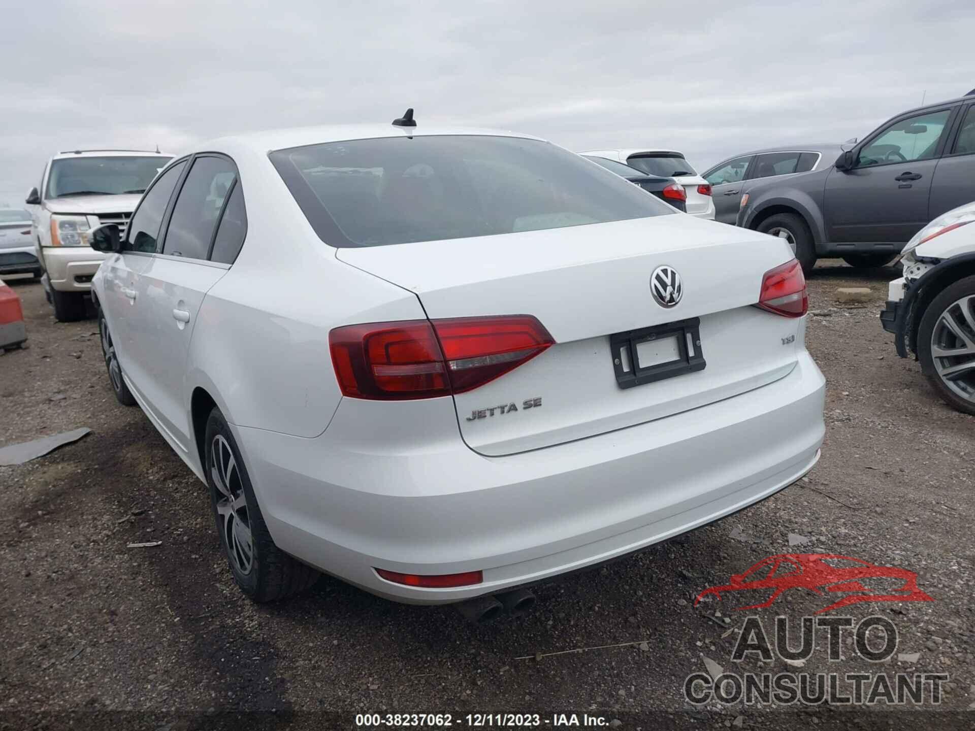 VOLKSWAGEN JETTA 2017 - 3VWB67AJXHM318429