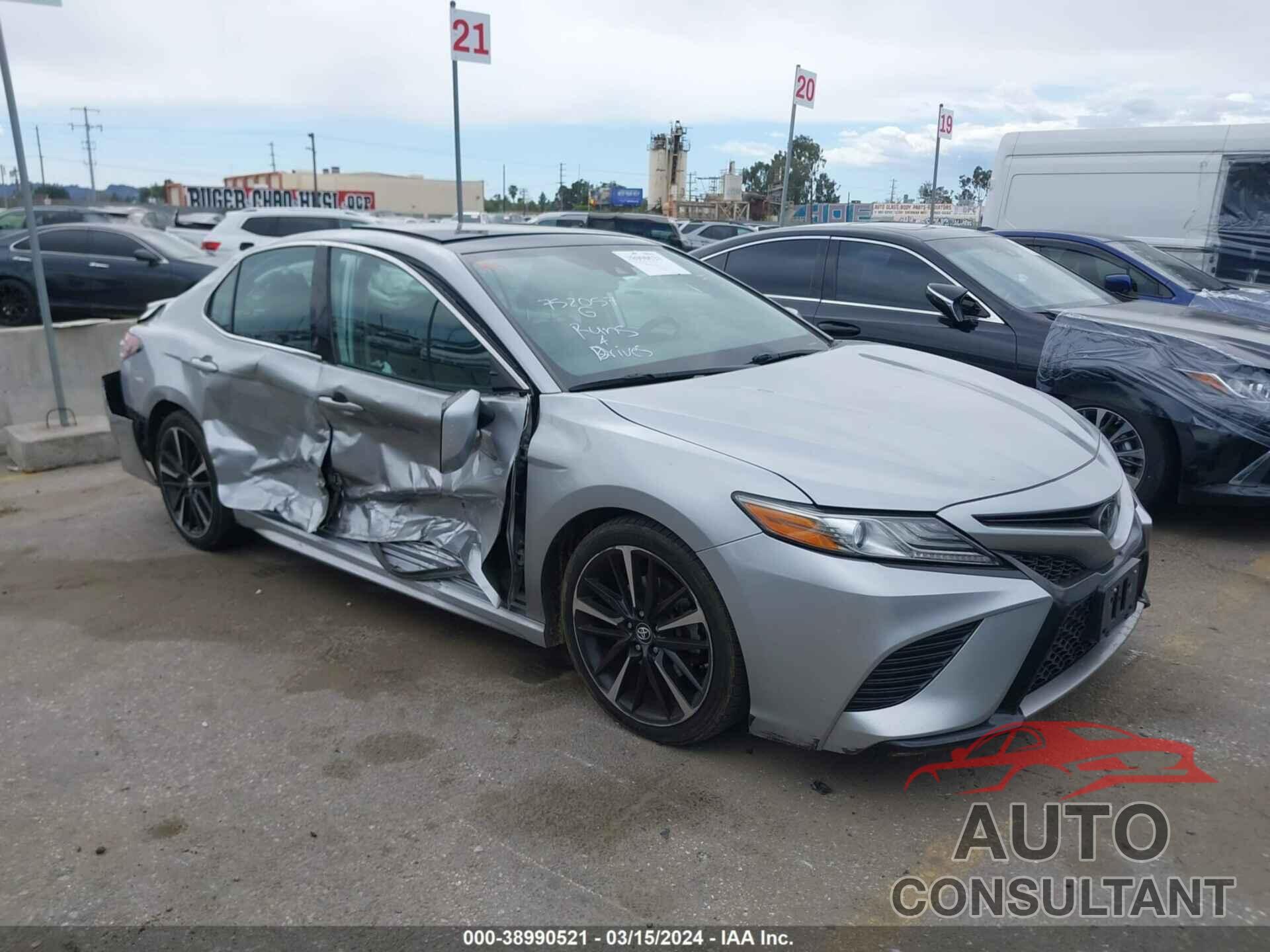 TOYOTA CAMRY 2019 - 4T1B61HK6KU739478