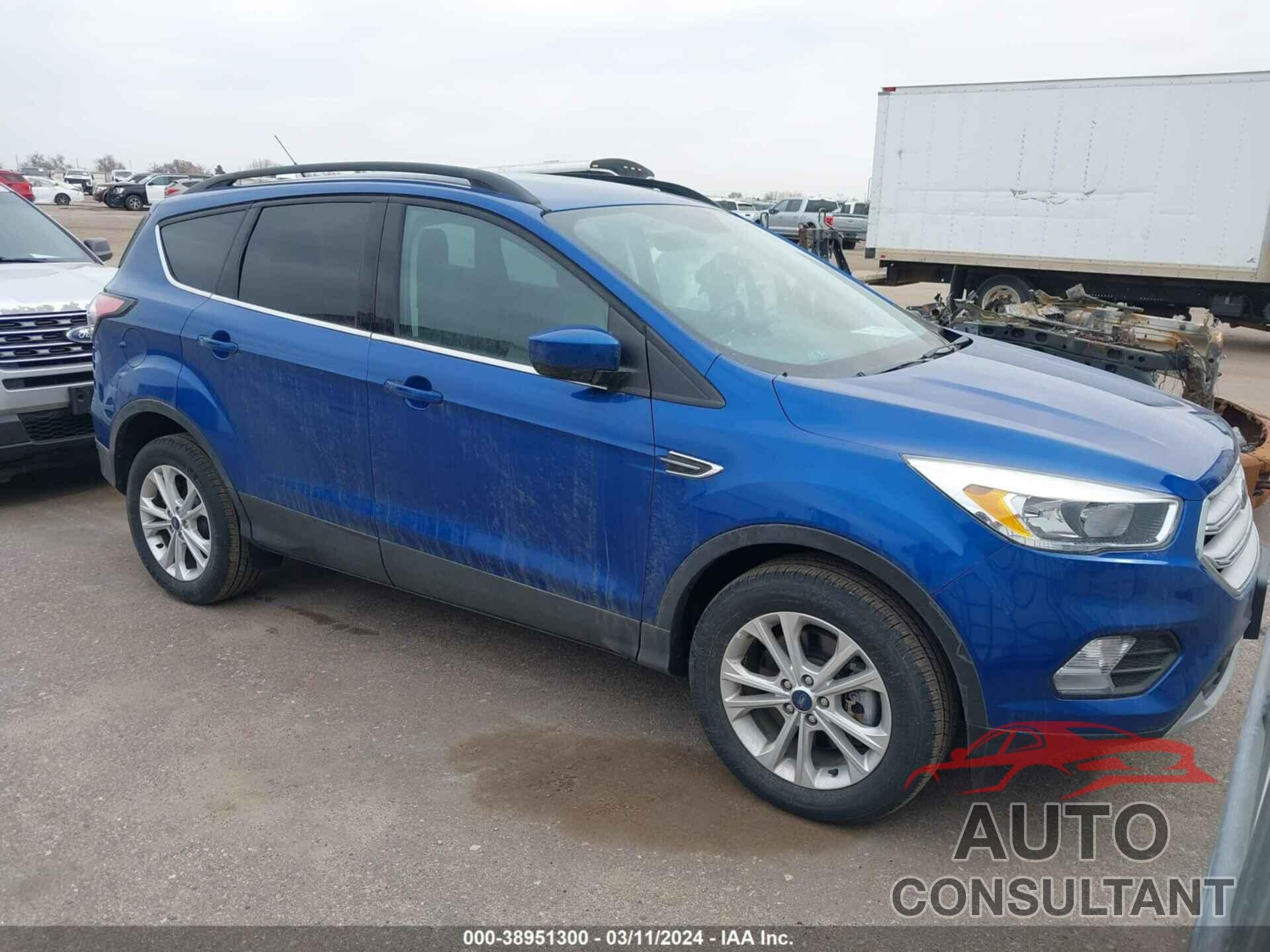 FORD ESCAPE 2018 - 1FMCU9GD8JUD31042