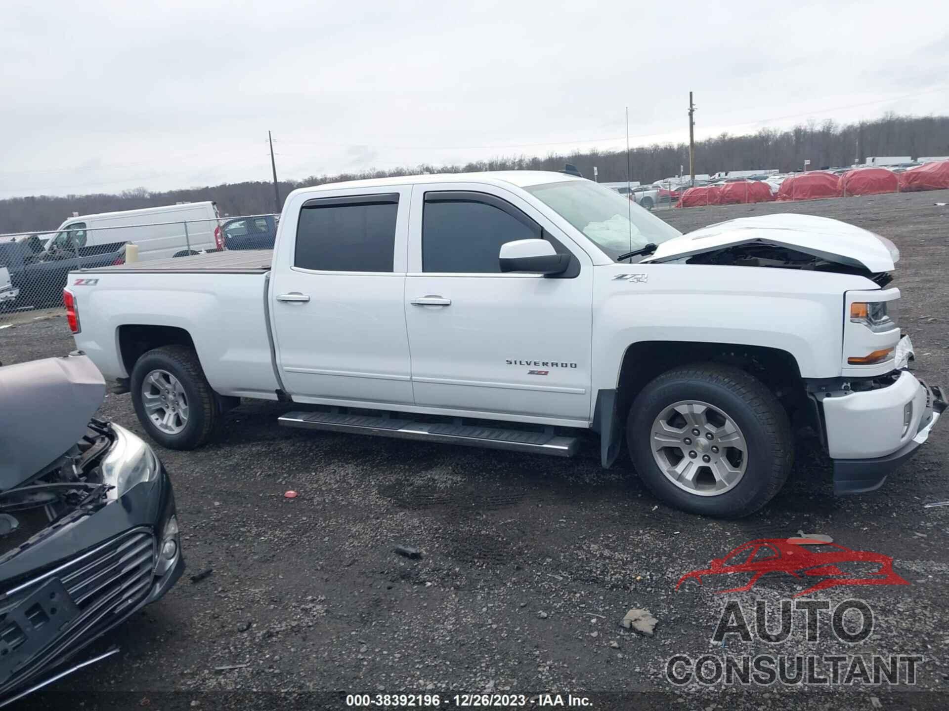 CHEVROLET SILVERADO 1500 2017 - 1GCUKREC2HF158075