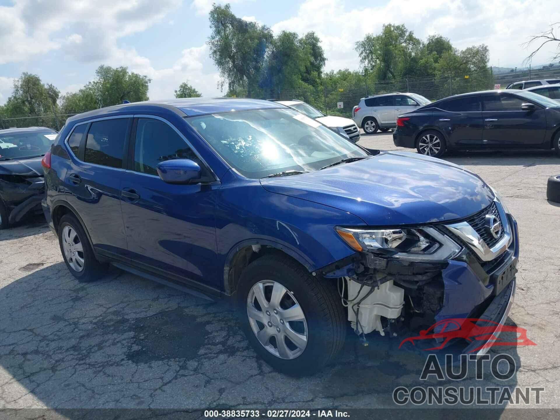 NISSAN ROGUE 2017 - KNMAT2MT9HP559836