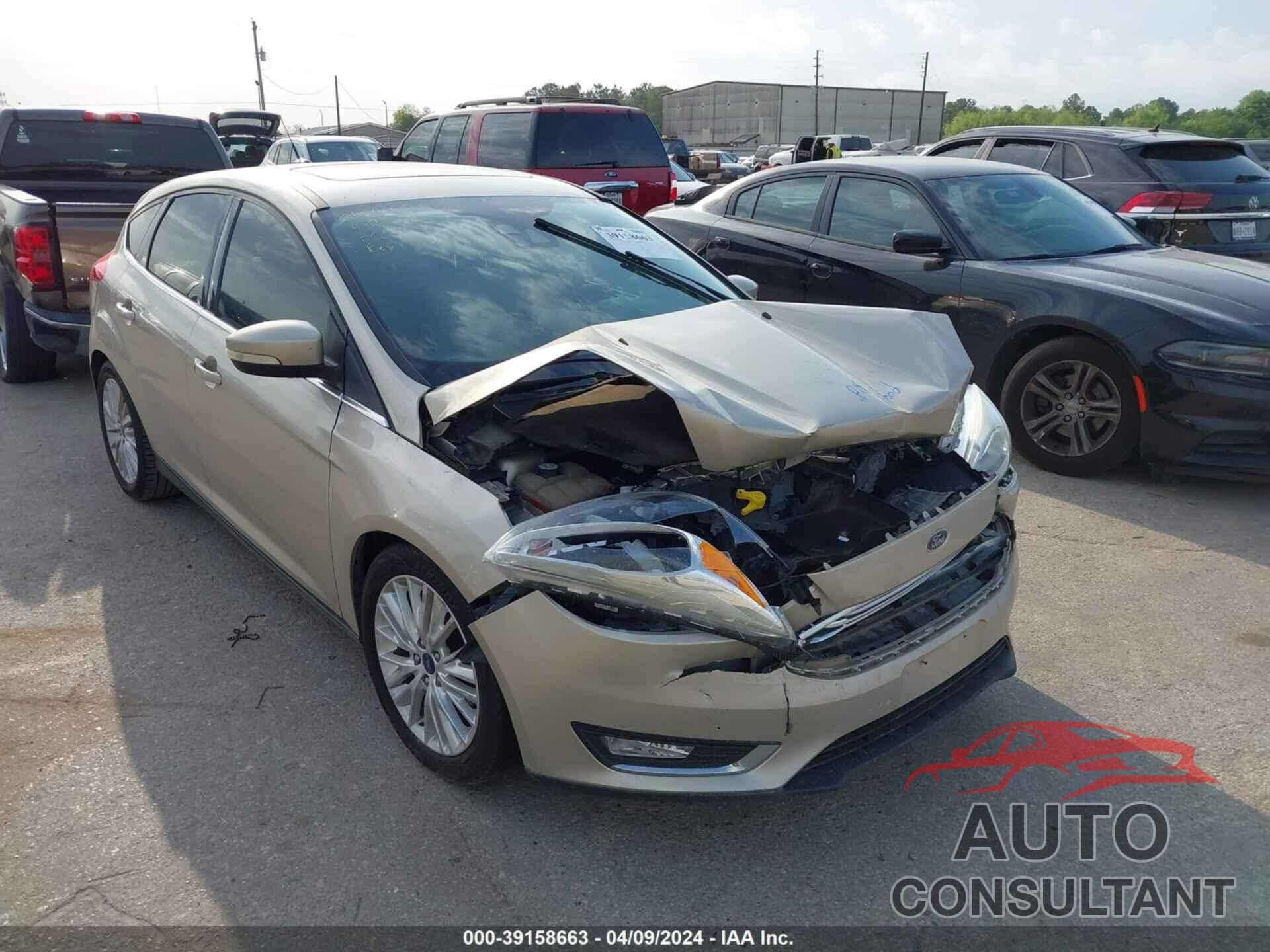 FORD FOCUS 2017 - 1FADP3N22HL314712