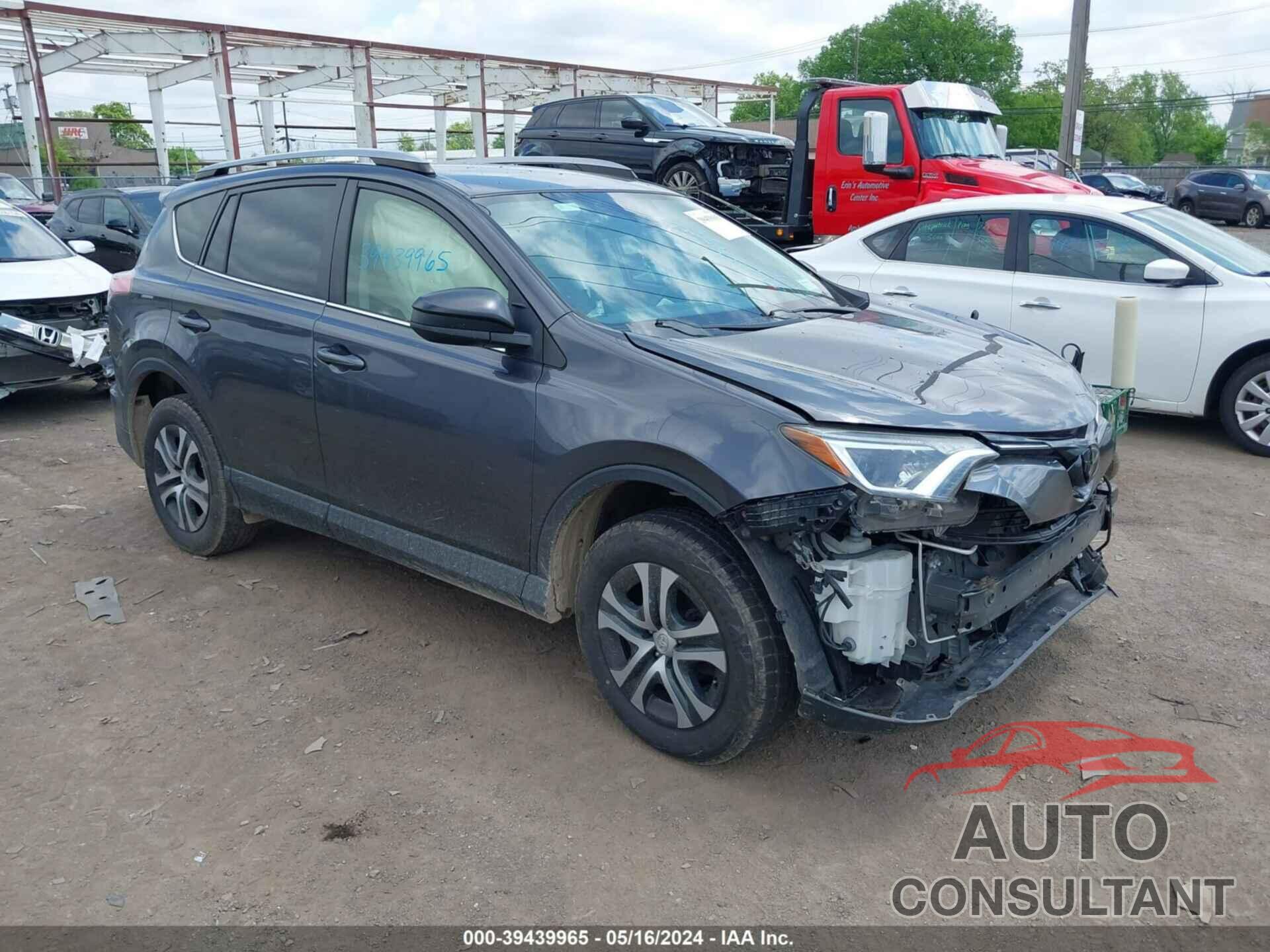 TOYOTA RAV4 2017 - JTMBFREVXHJ159582