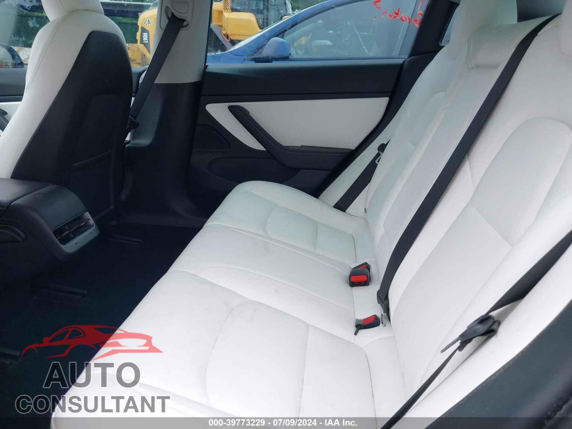TESLA MODEL 3 2021 - 5YJ3E1EC1MF849682