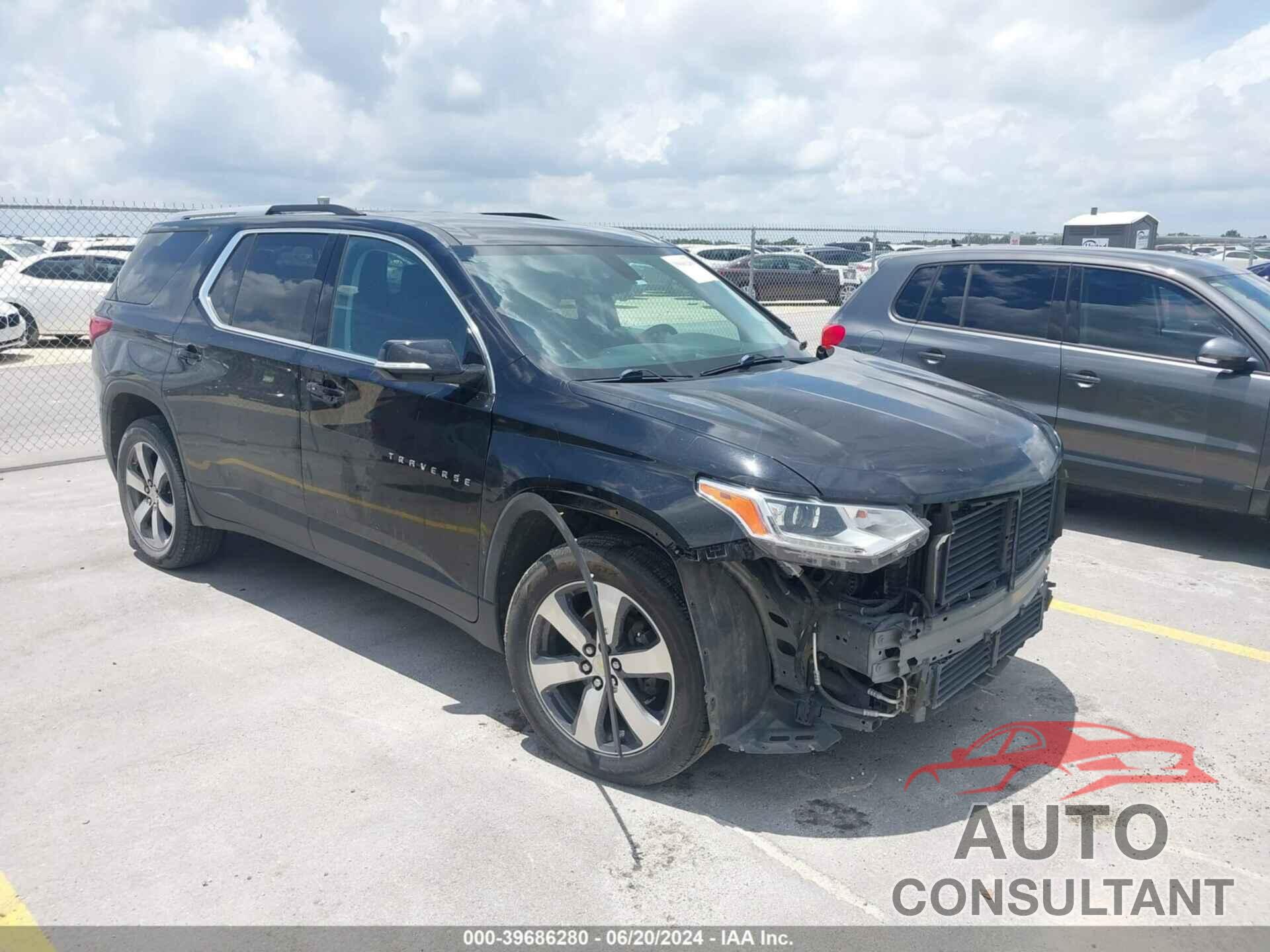 CHEVROLET TRAVERSE 2018 - 1GNERHKW4JJ209305