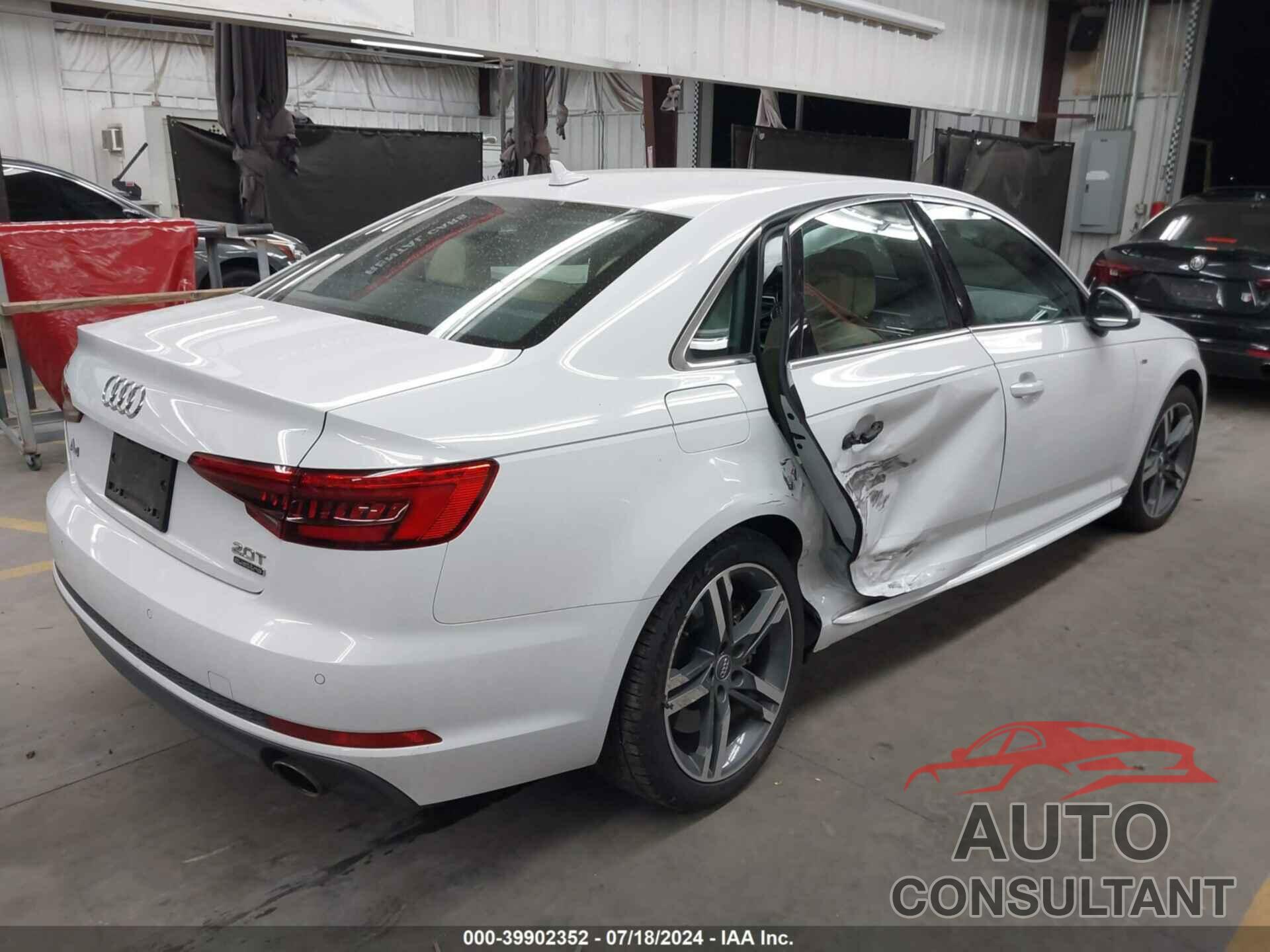 AUDI A4 2017 - WAUENAF48HN035551