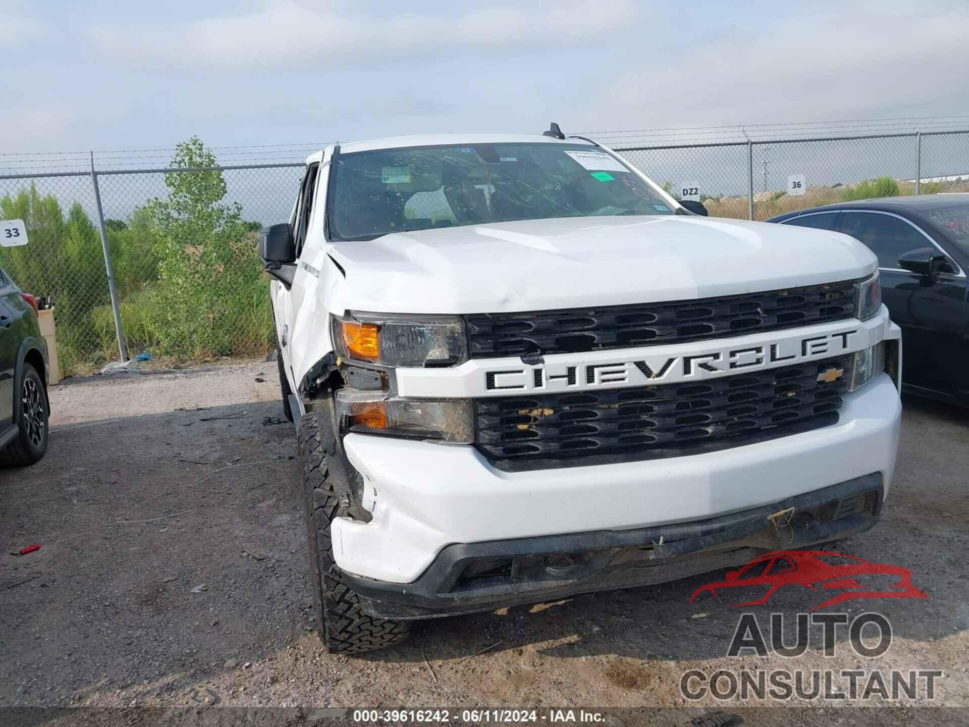 CHEVROLET SILVERADO 1500 2020 - 1GCPWBEH6LZ186201