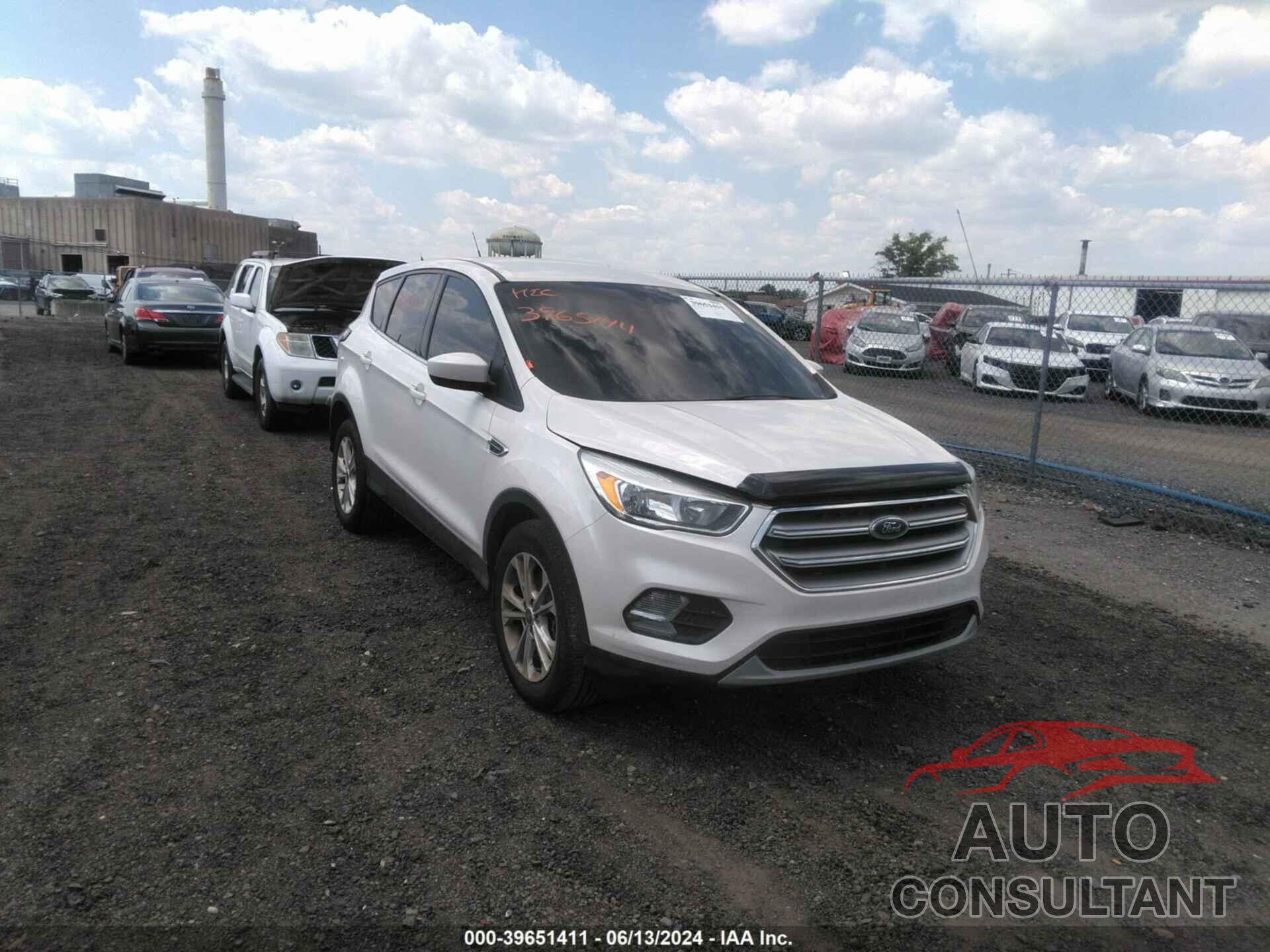 FORD ESCAPE 2017 - 1FMCU9GDXHUD73917