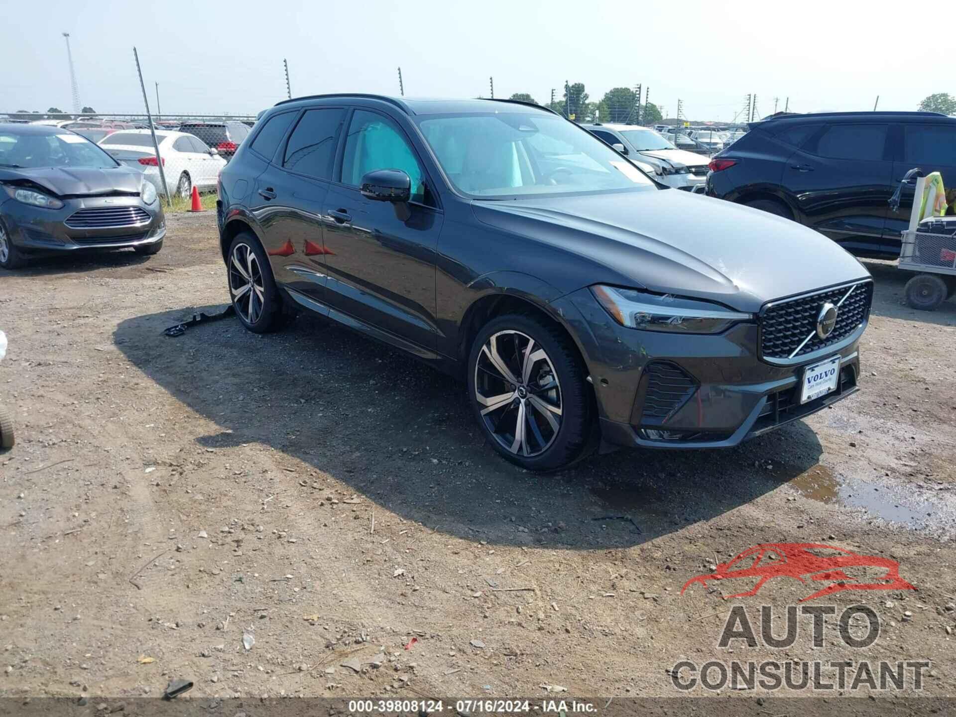 VOLVO XC60 2023 - YV4062RM7P1254936