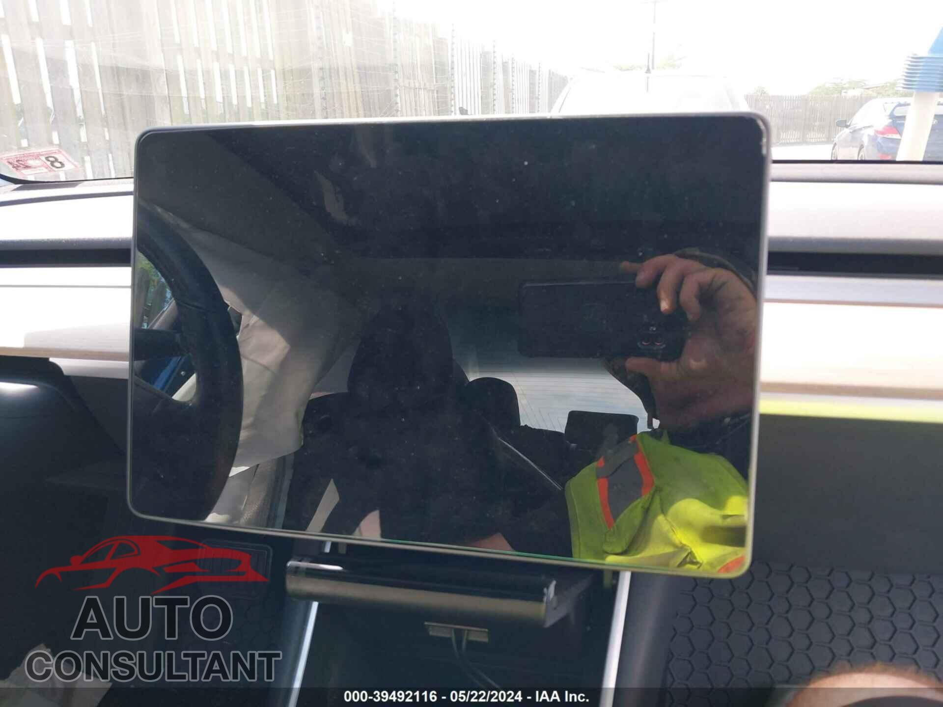 TESLA MODEL 3 2018 - 5YJ3E1EA4JF024696