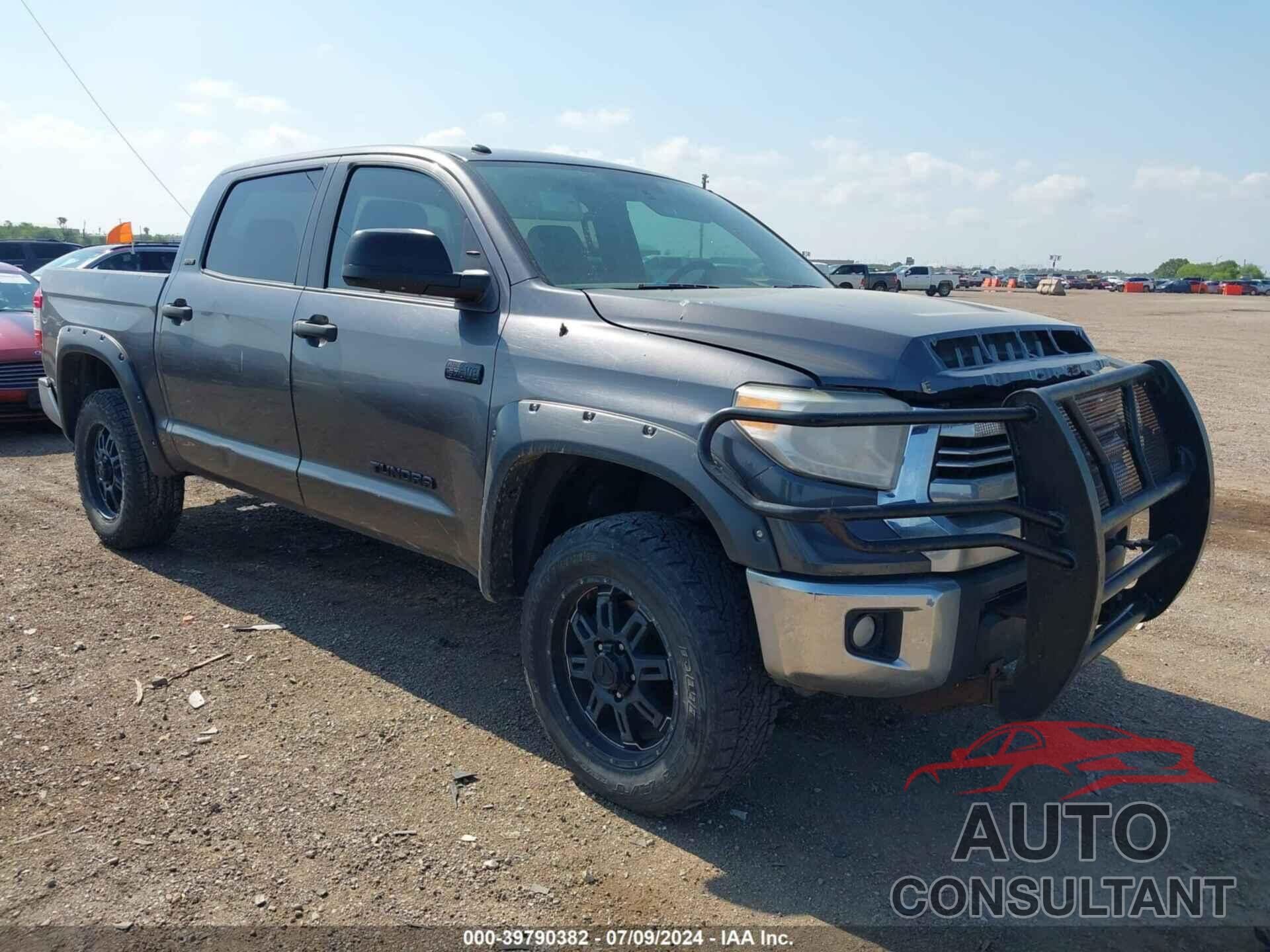 TOYOTA TUNDRA 2017 - 5TFDW5F12HX602317