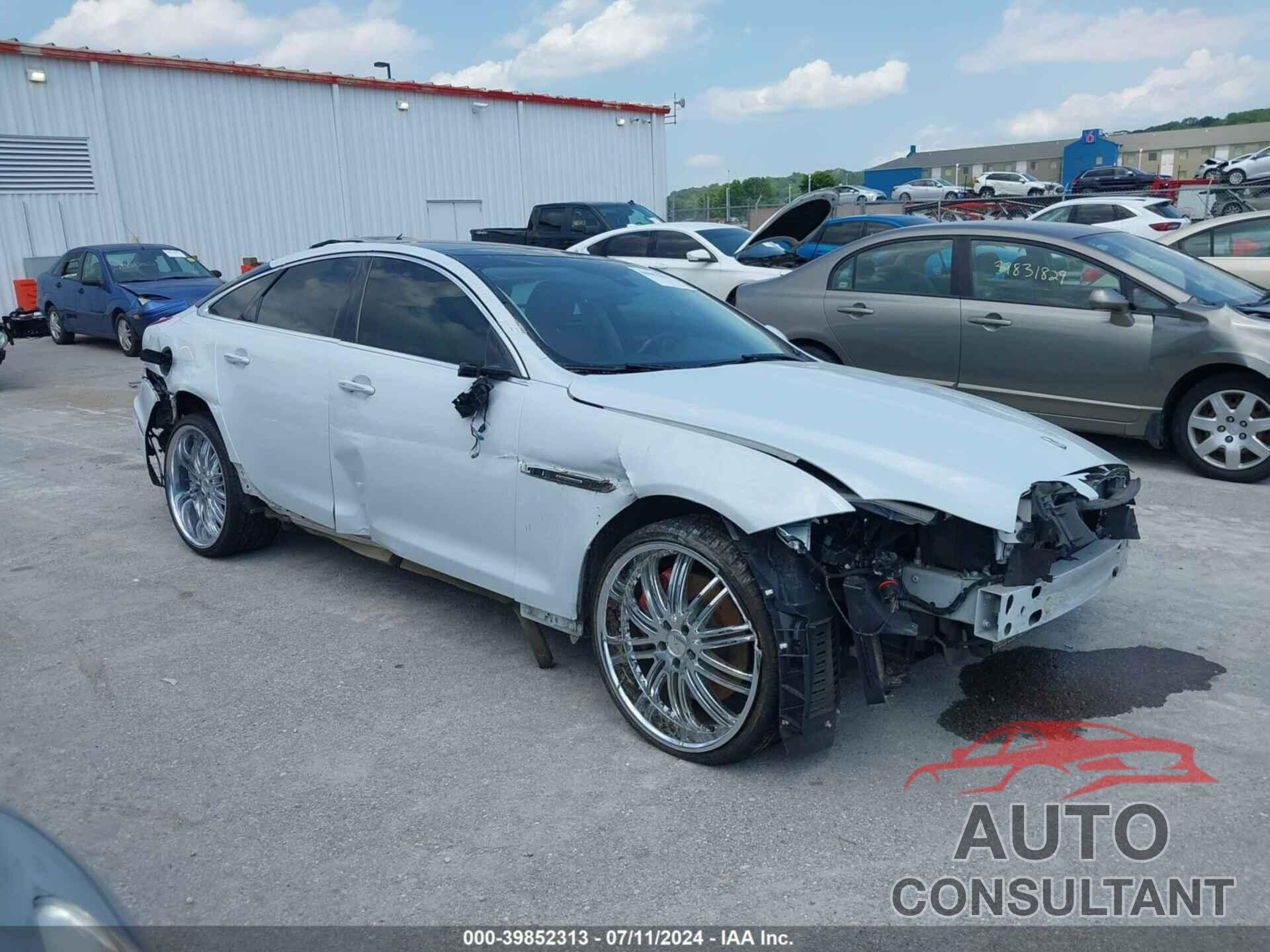 JAGUAR XJ 2016 - SAJWA1CE1GMW02155