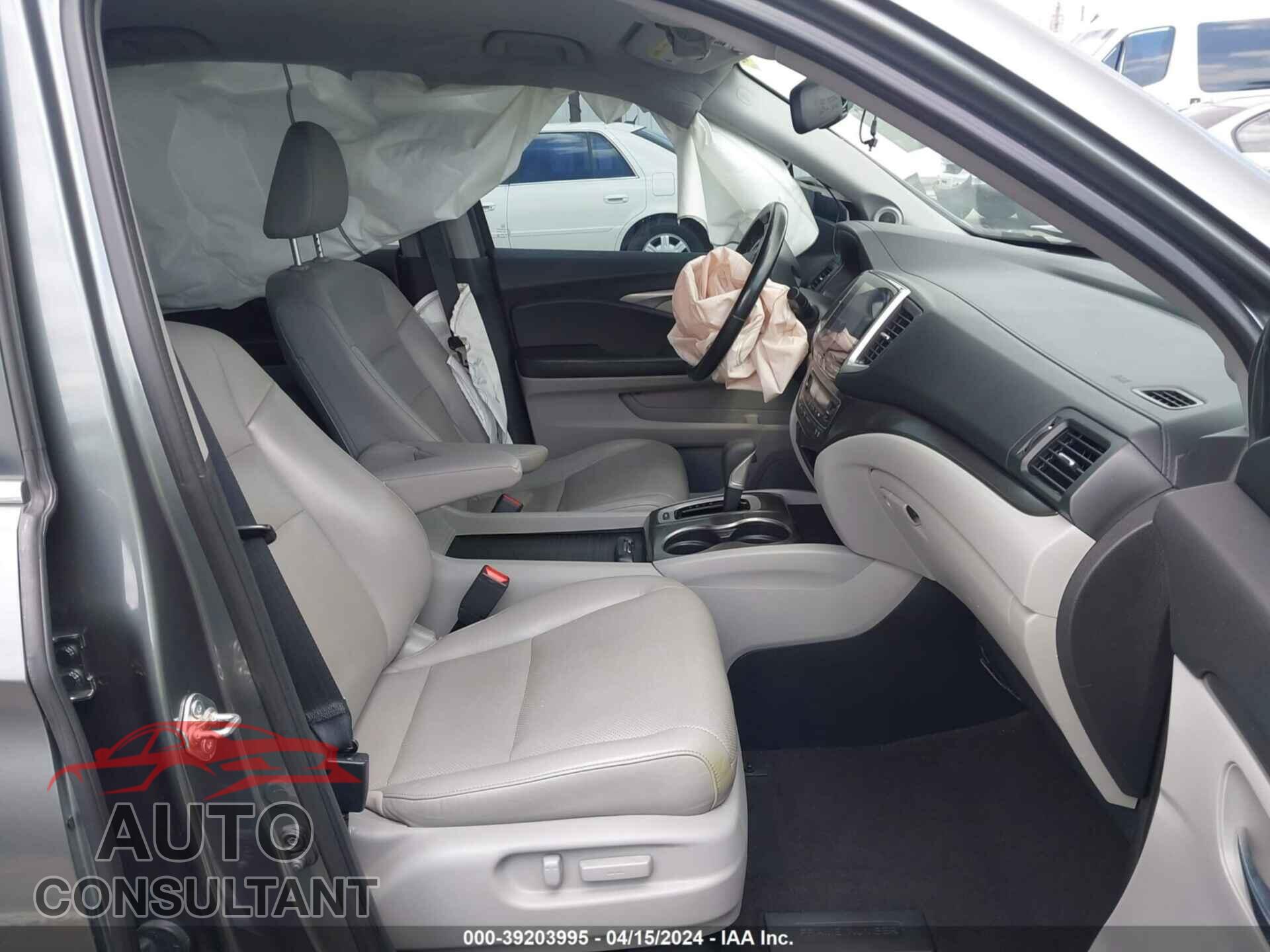 HONDA RIDGELINE 2017 - 5FPYK2F63HB001488
