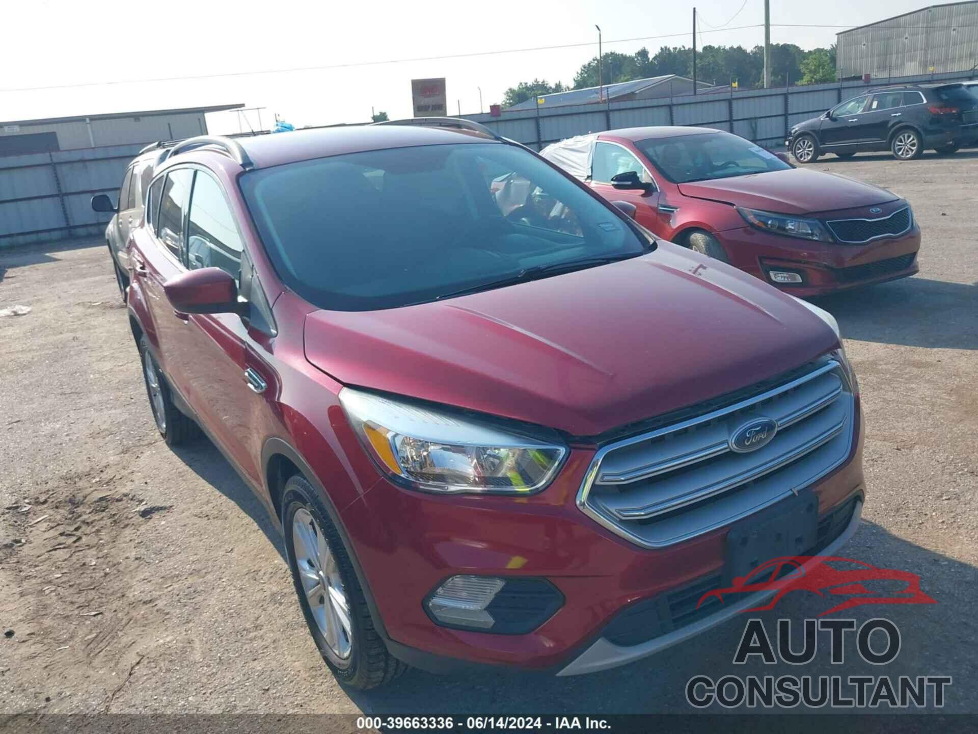 FORD ESCAPE 2018 - 1FMCU0GD6JUD19838