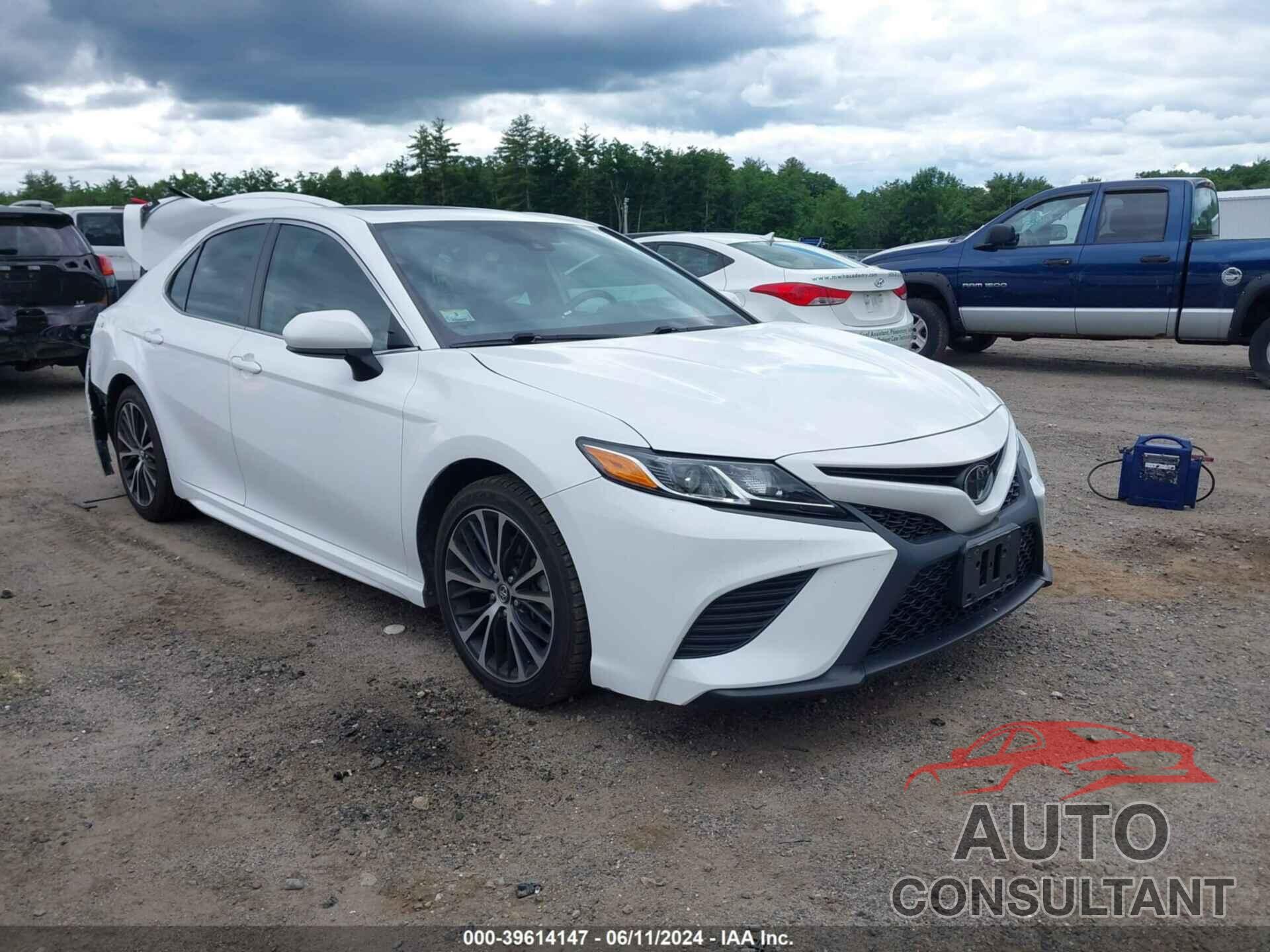 TOYOTA CAMRY 2019 - 4T1B11HK5KU728387