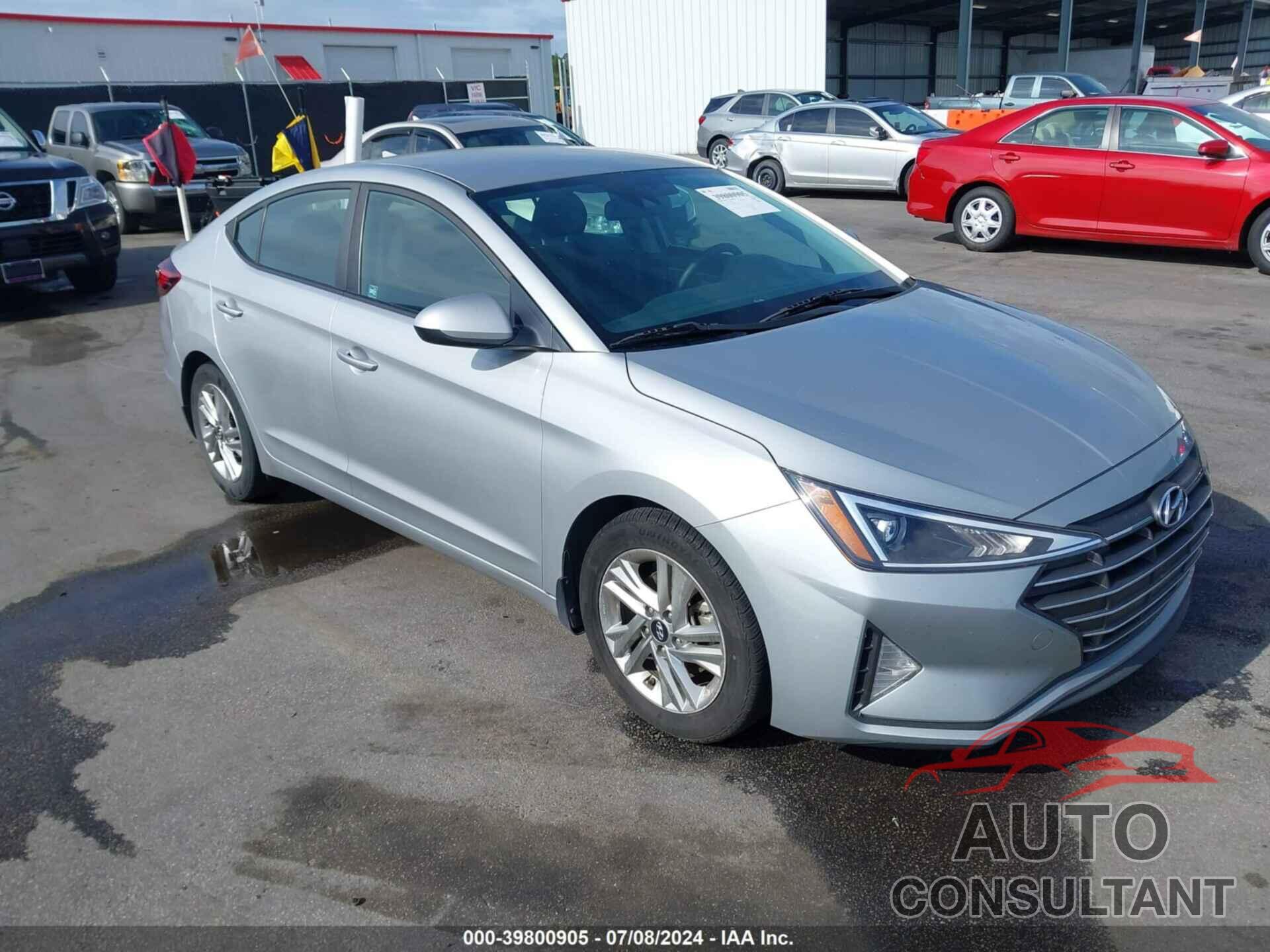 HYUNDAI ELANTRA 2020 - KMHD84LFXLU925847