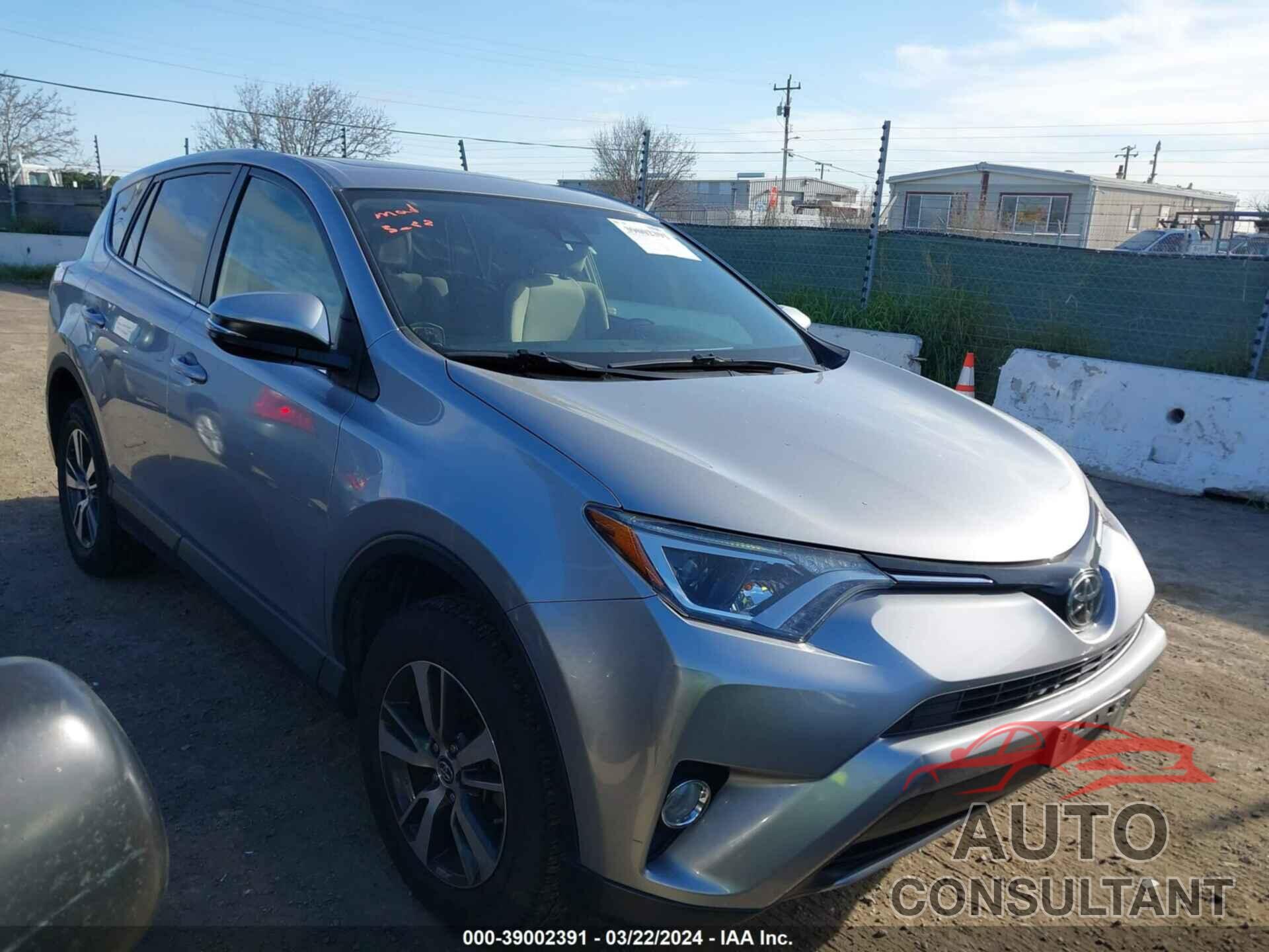 TOYOTA RAV4 2018 - JTMWFREV1JD114052