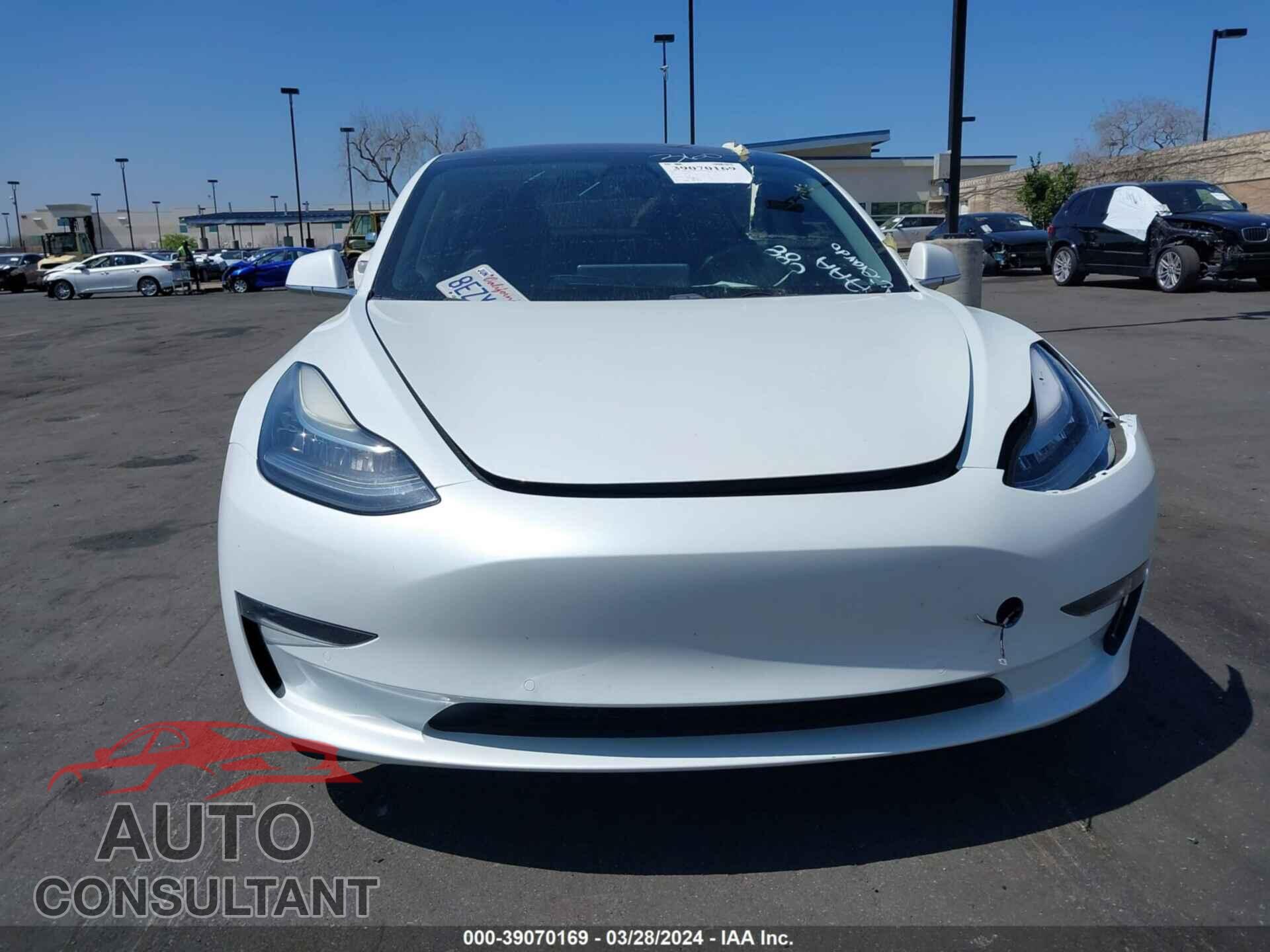 TESLA MODEL 3 2018 - 5YJ3E1EA3JF019716
