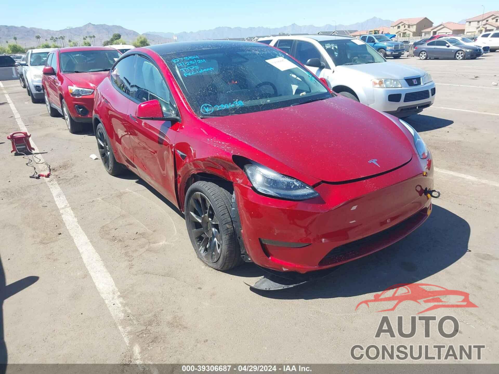 TESLA MODEL Y 2024 - 7SAYGDEE0RA232638