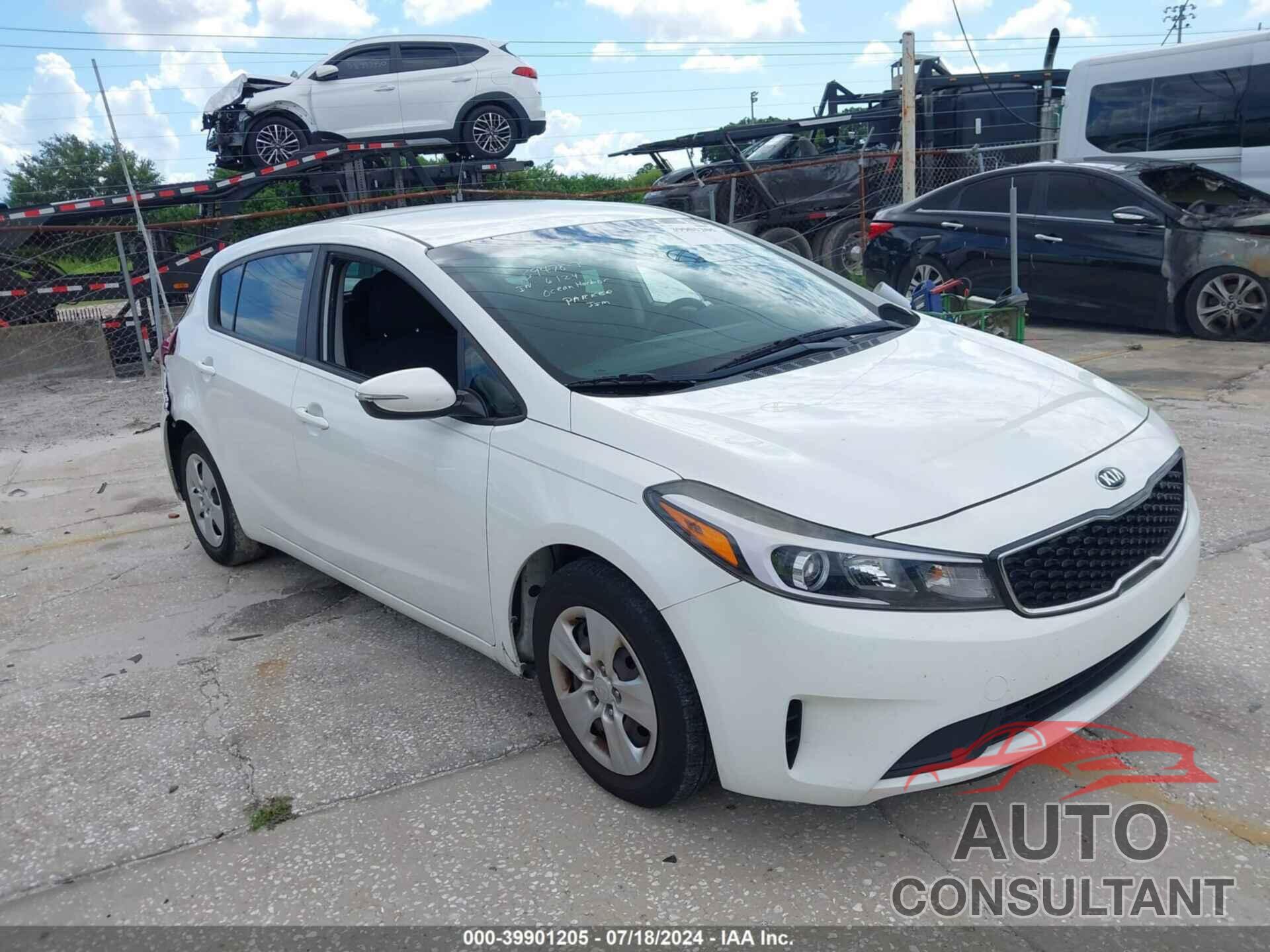 KIA FORTE 2017 - KNAFK5A88H5711060