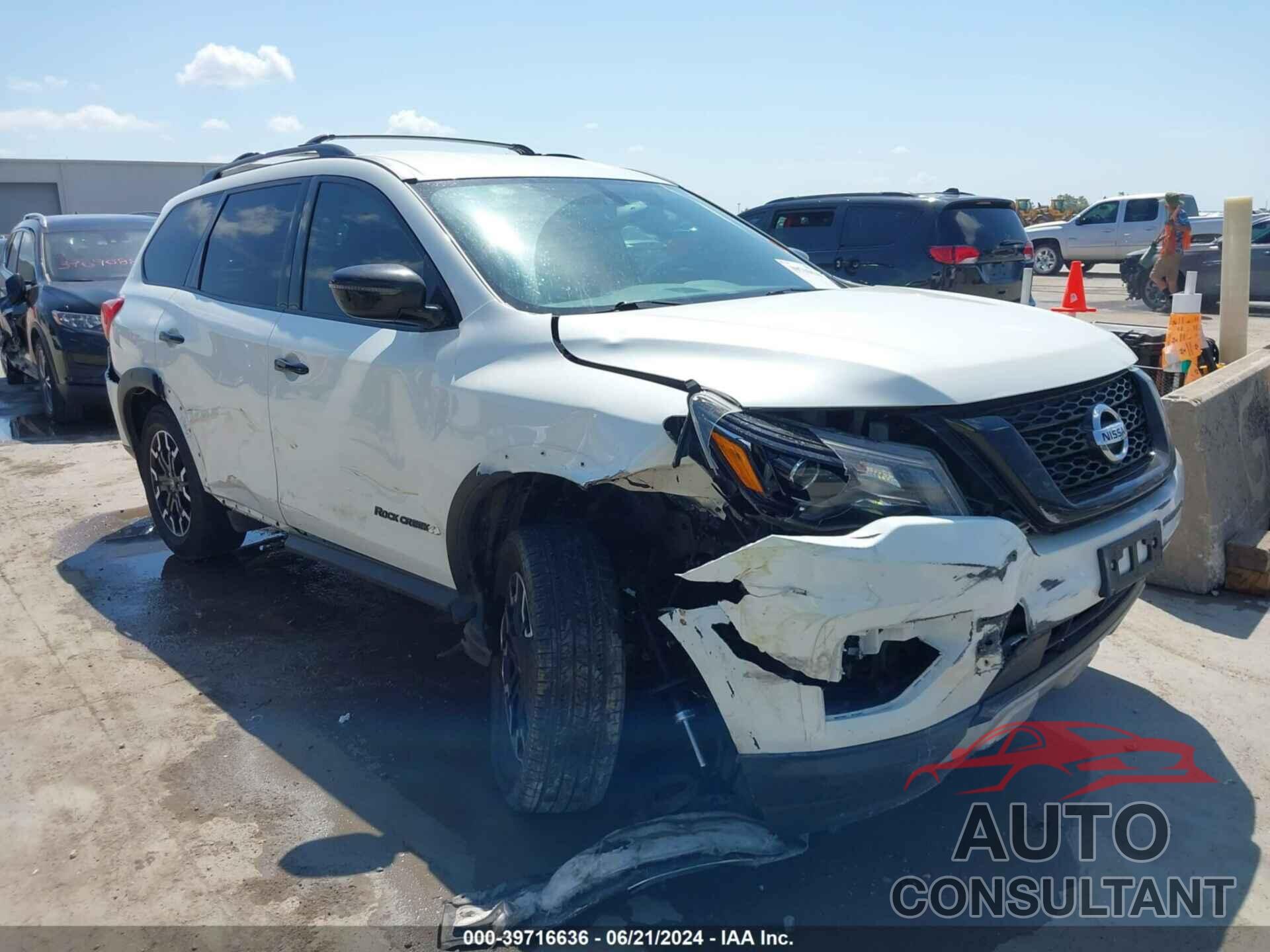 NISSAN PATHFINDER 2019 - 5N1DR2MN5KC628562