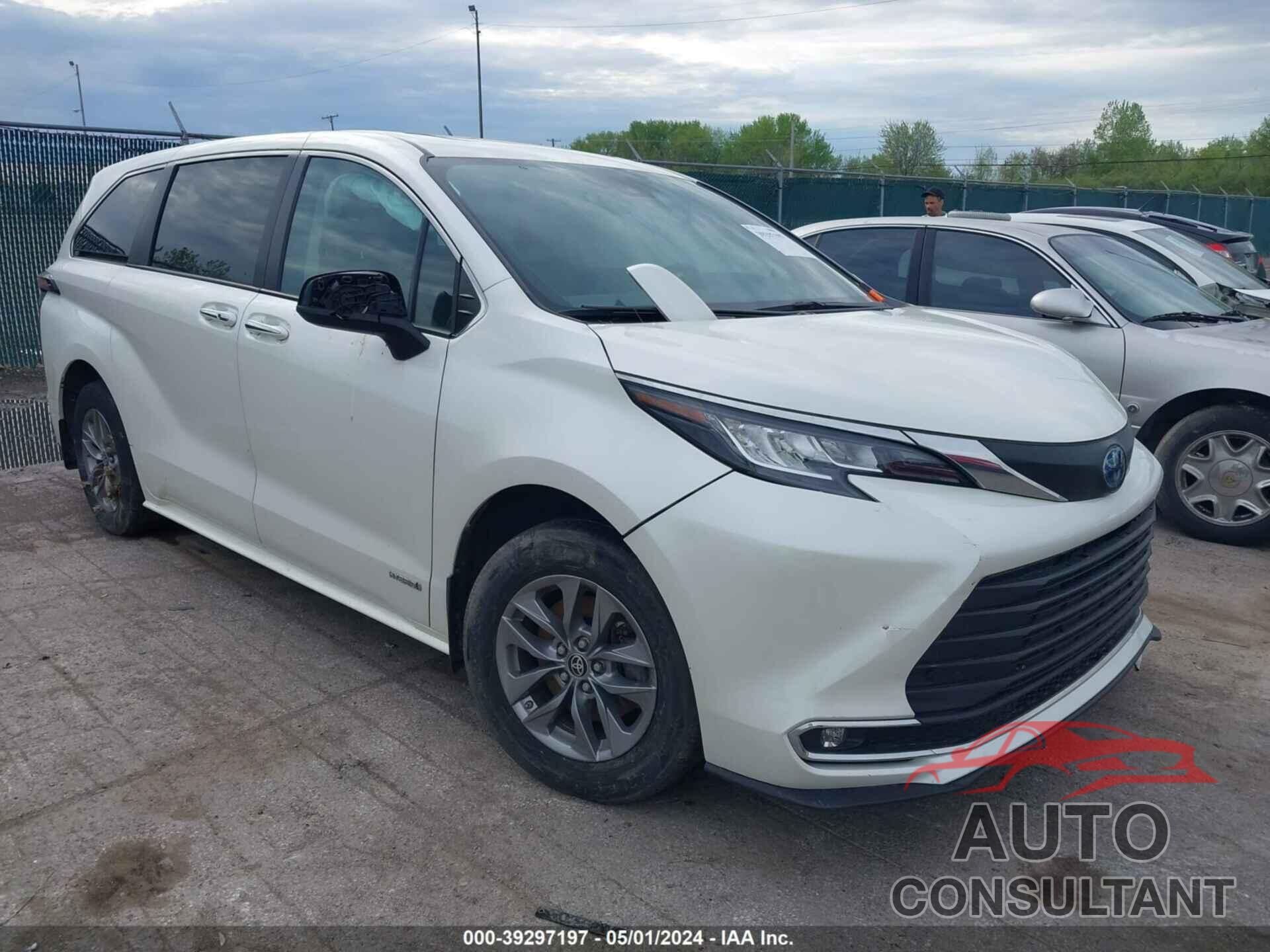 TOYOTA SIENNA 2021 - 5TDYRKEC7MS041168